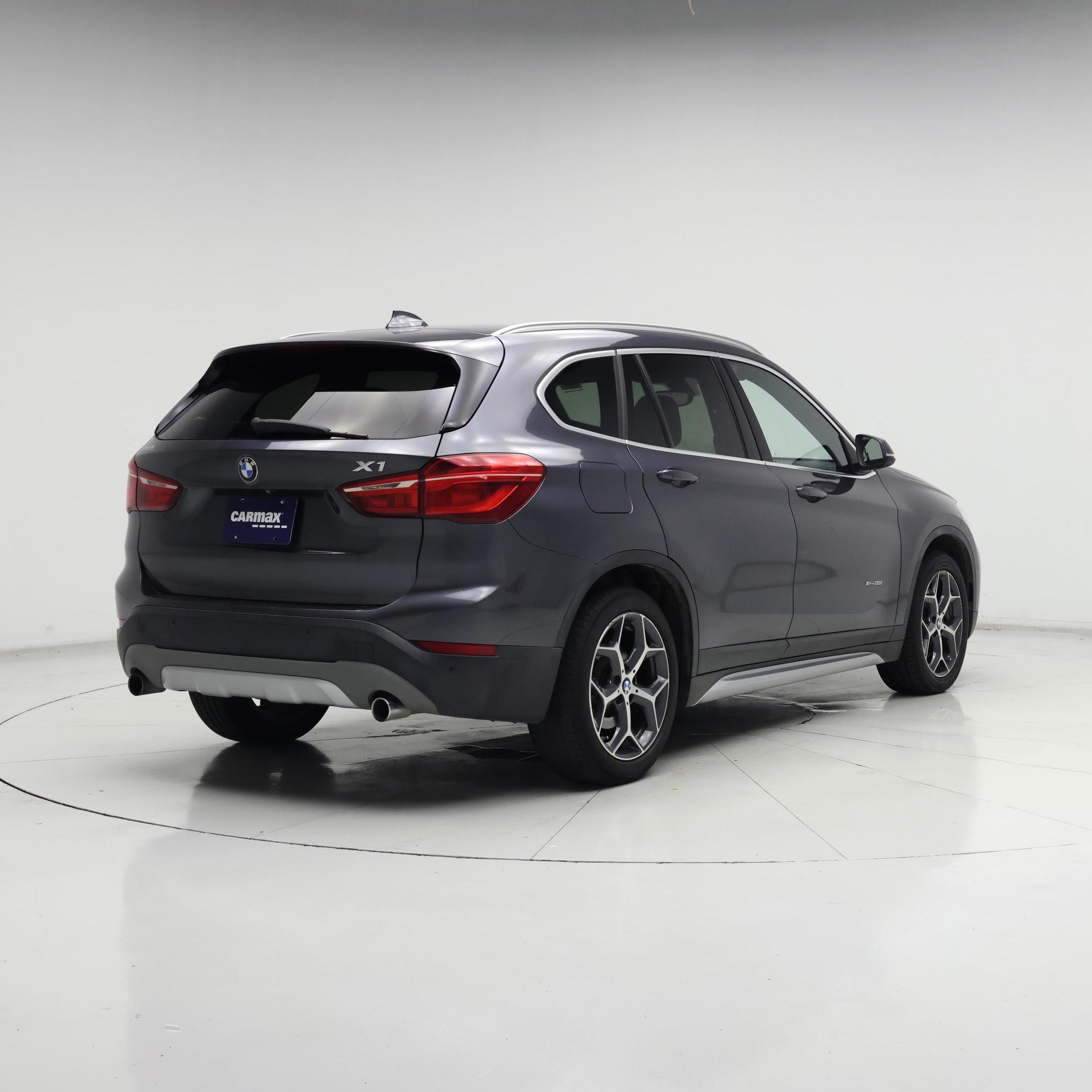 Thumbnail: 2017 BMW X1 - 8