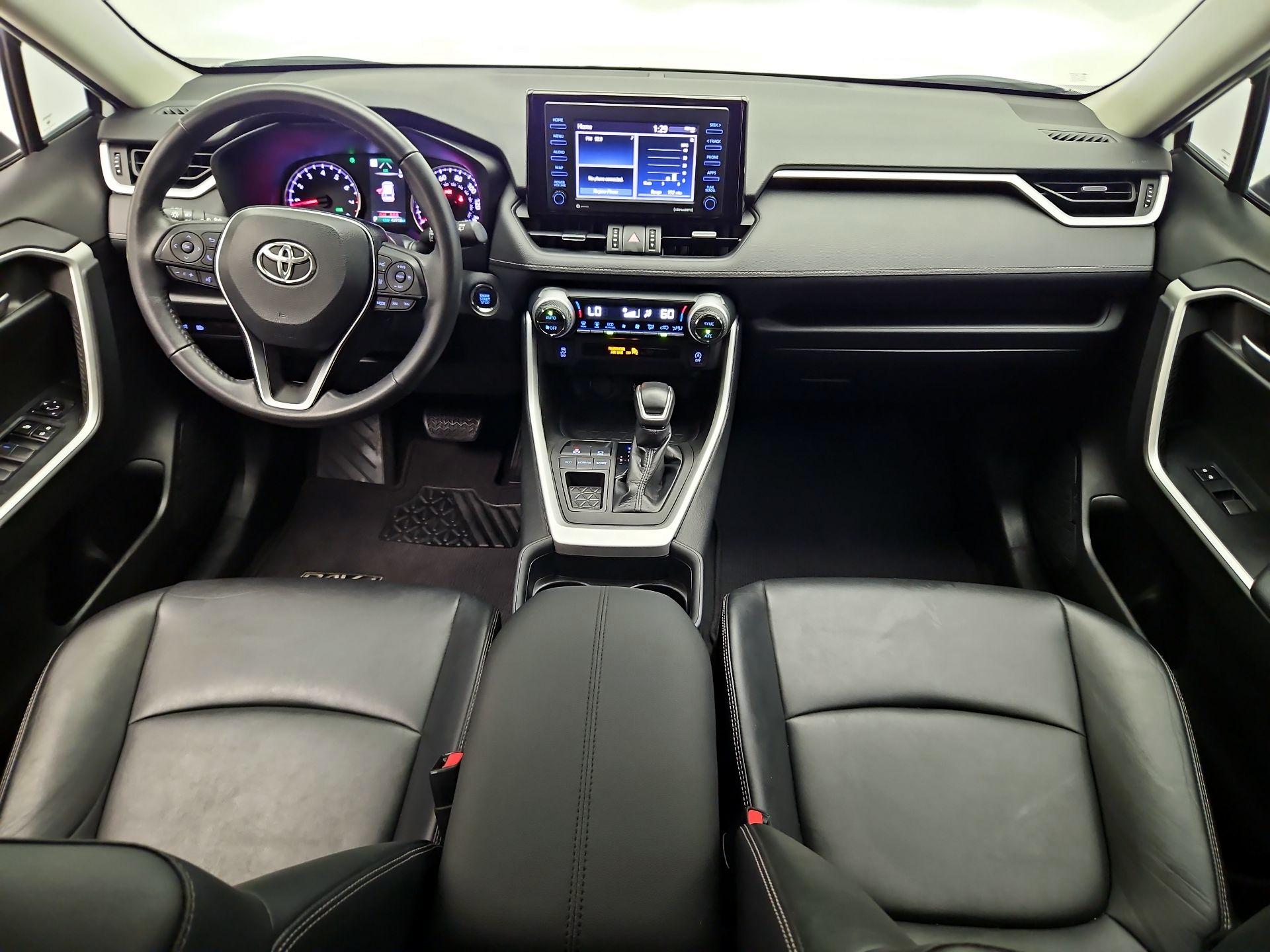 Thumbnail: 2021 Toyota RAV4 - 9