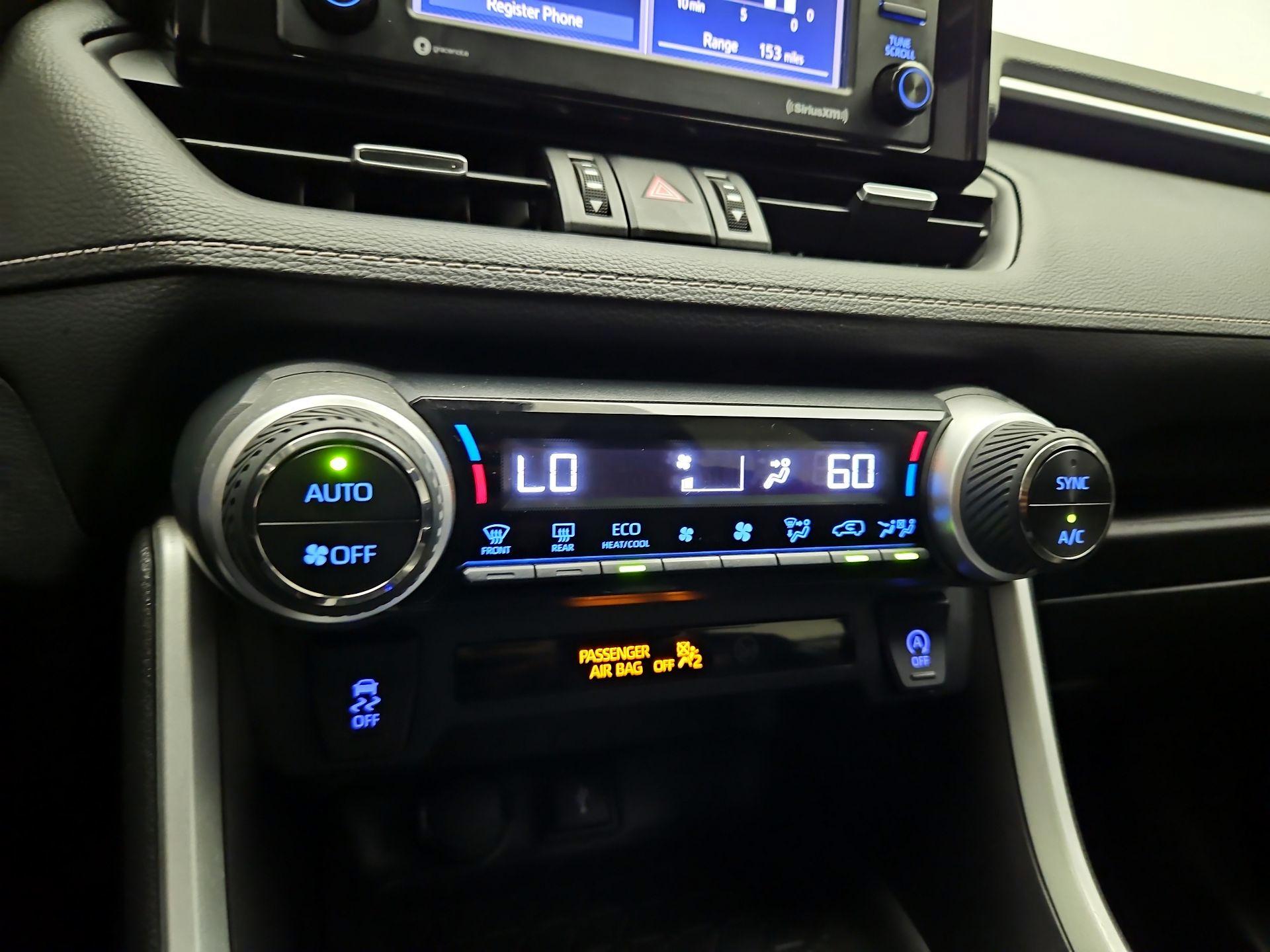 Thumbnail: 2021 Toyota RAV4 - 15