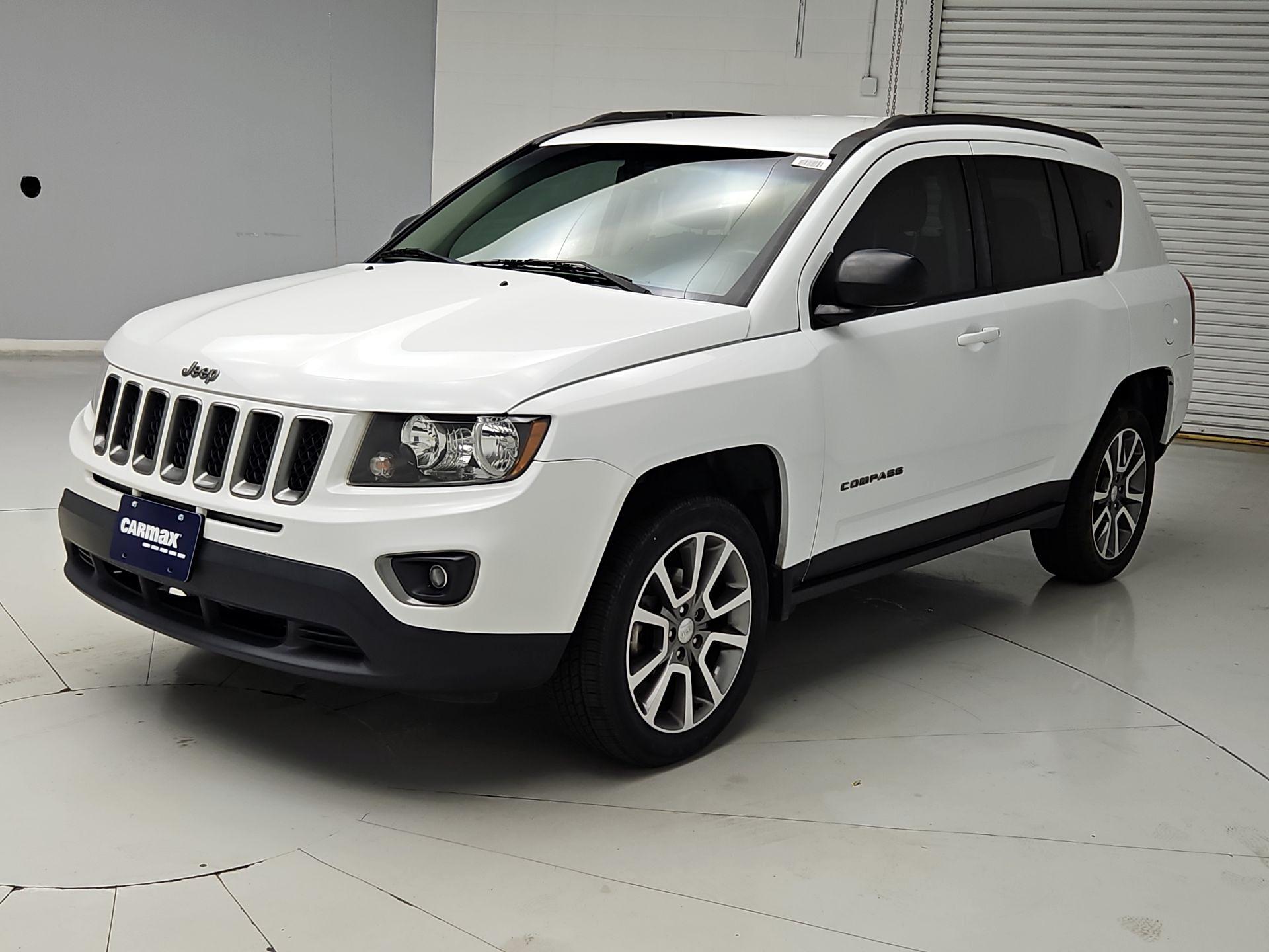 Thumbnail: 2017 Jeep Compass - 3