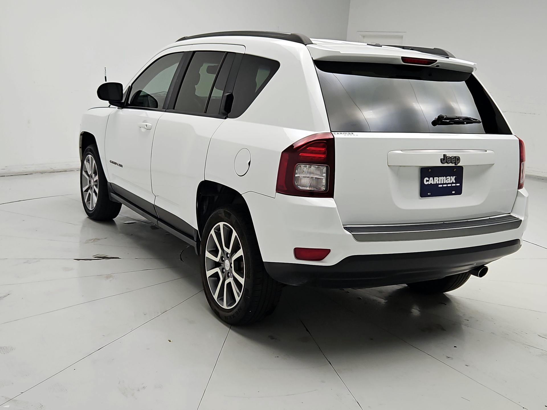 Thumbnail: 2017 Jeep Compass - 7