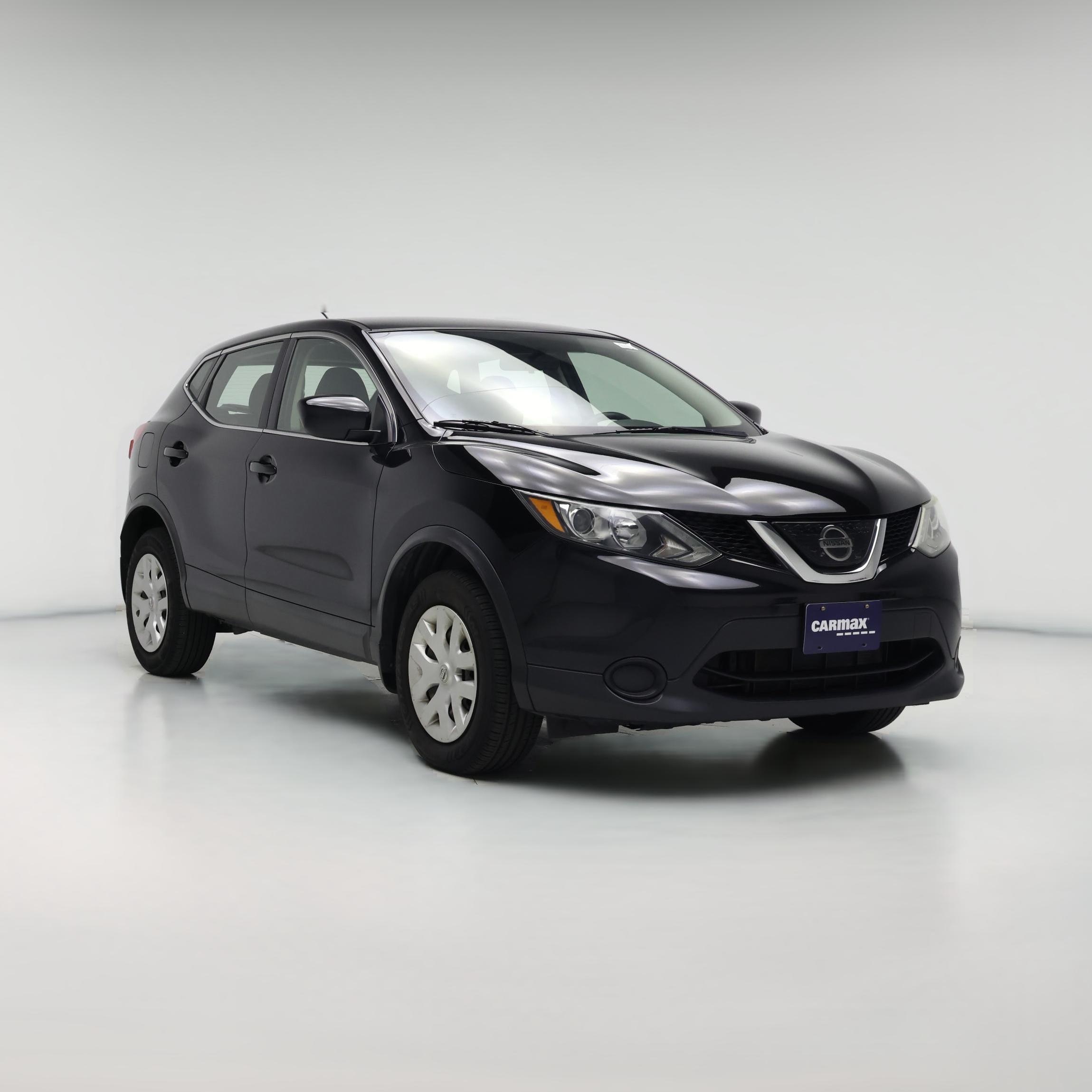 Thumbnail: 2019 Nissan Rogue Sport - 1