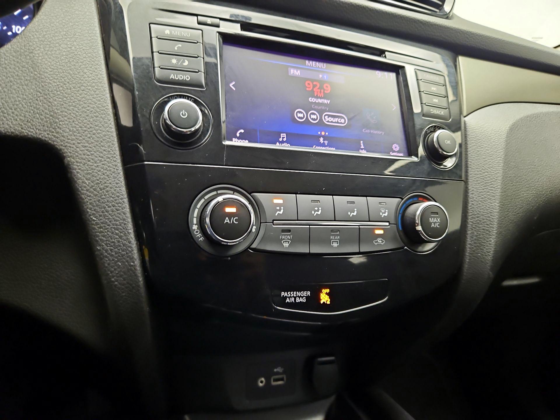 Thumbnail: 2019 Nissan Rogue Sport - 15