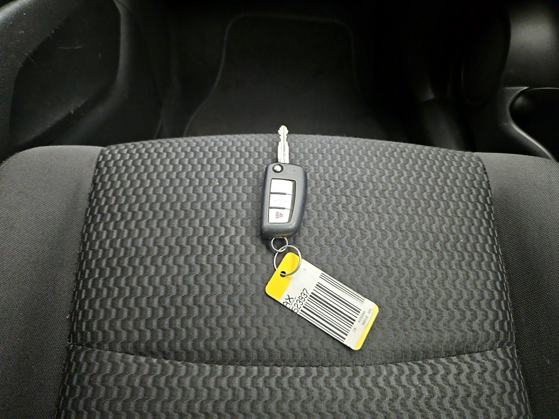 Thumbnail: 2019 Nissan Rogue Sport - 20