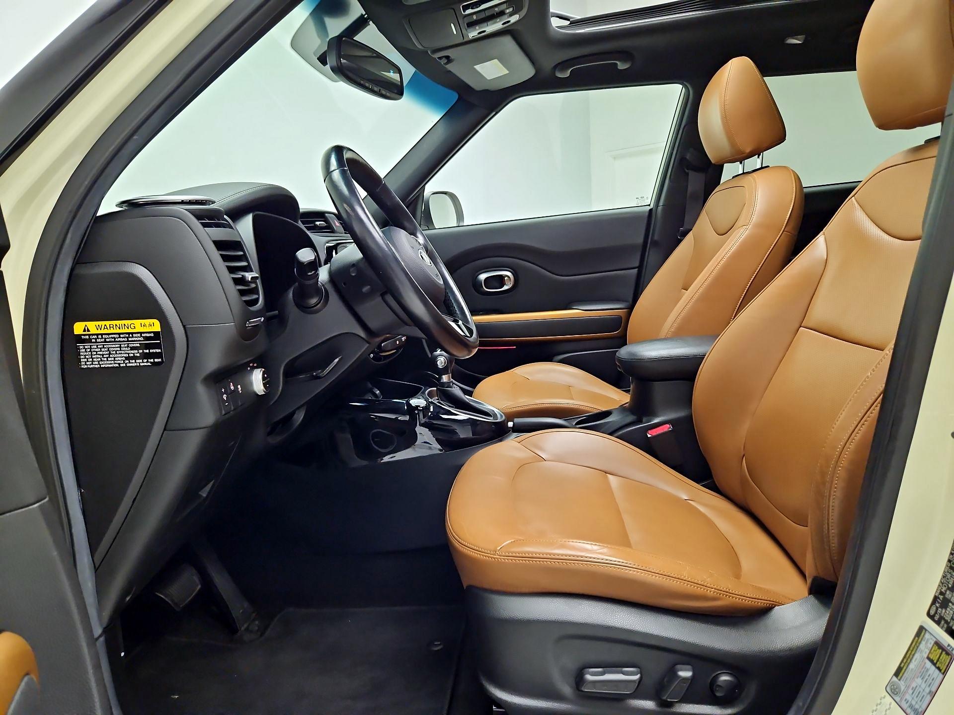 Thumbnail: 2015 Kia Soul - 11