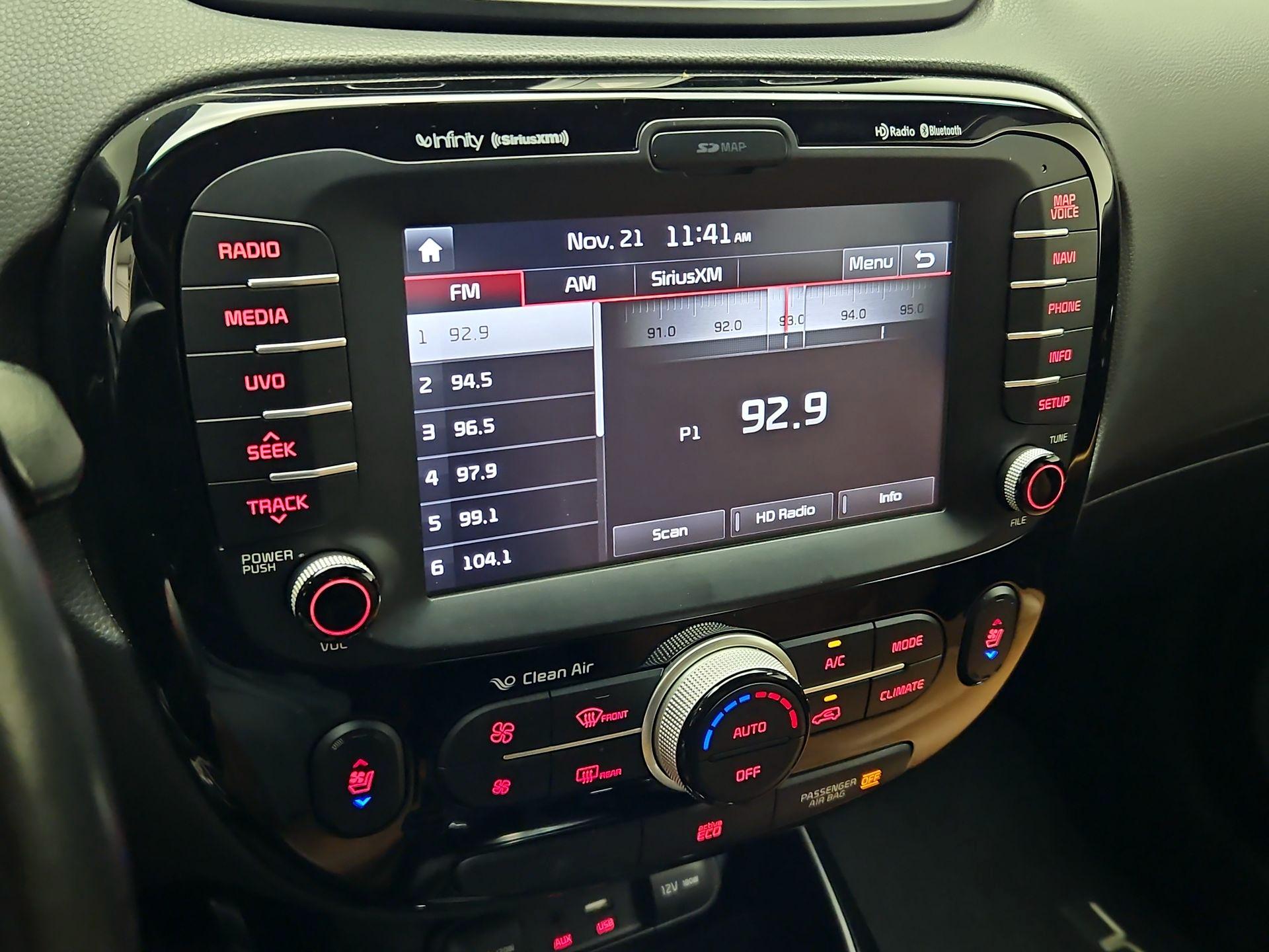 Thumbnail: 2015 Kia Soul - 16