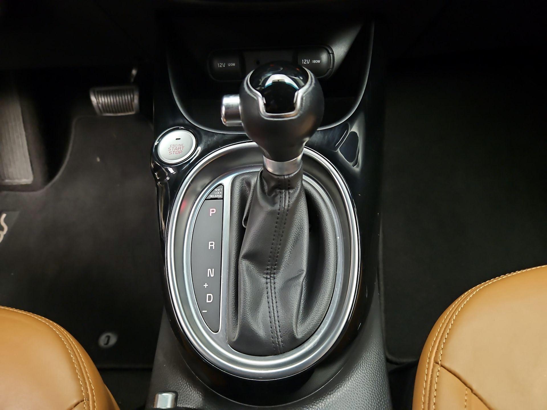 Thumbnail: 2015 Kia Soul - 18