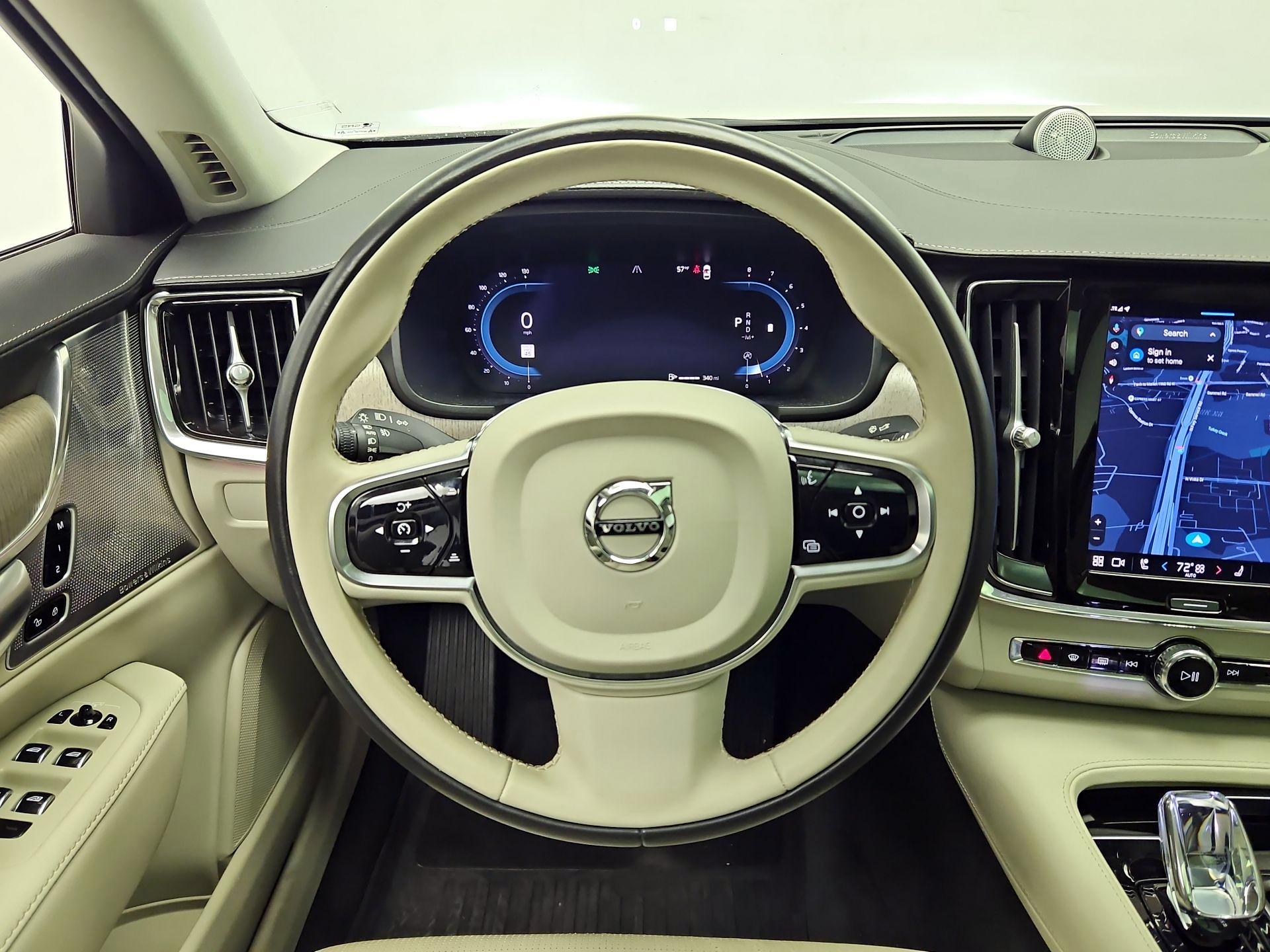 Thumbnail: 2023 Volvo S90 - 10