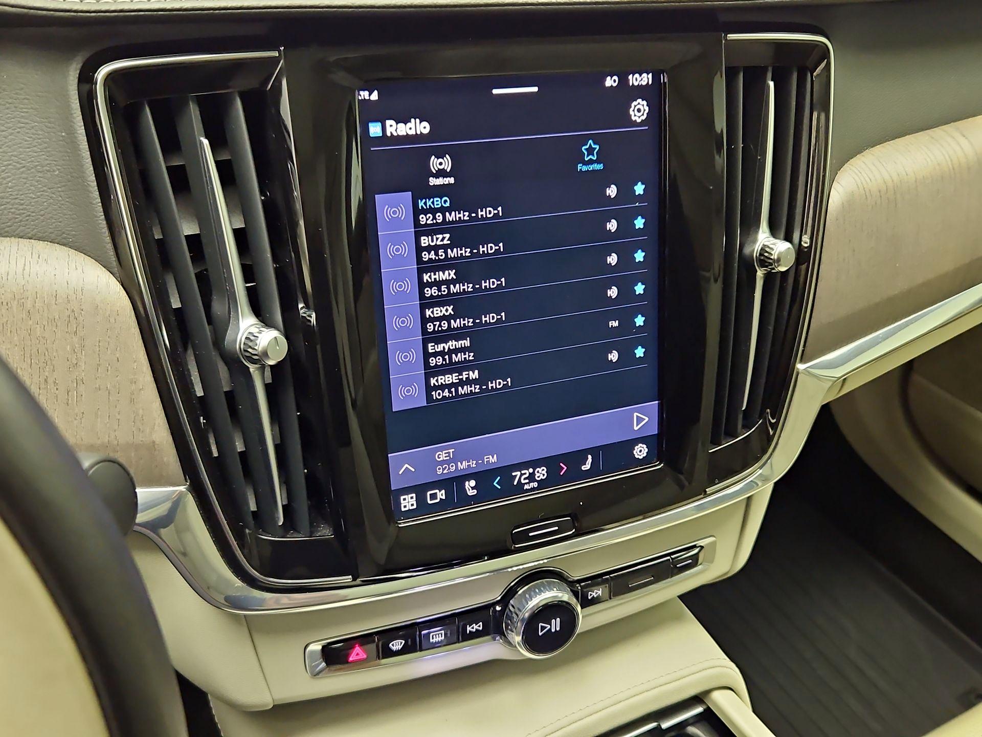 Thumbnail: 2023 Volvo S90 - 16