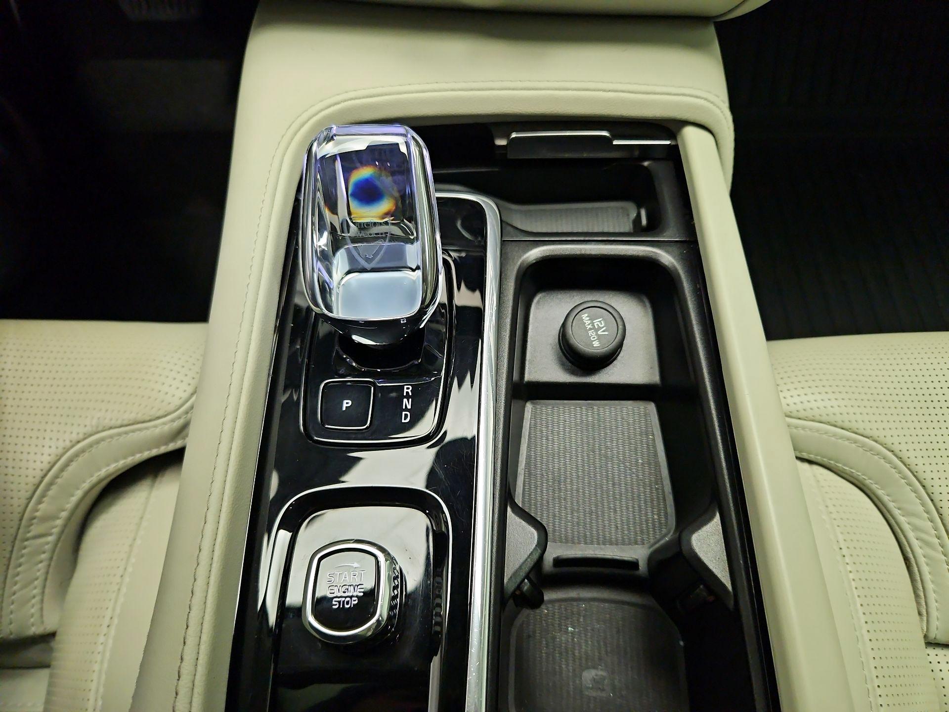 Thumbnail: 2023 Volvo S90 - 18