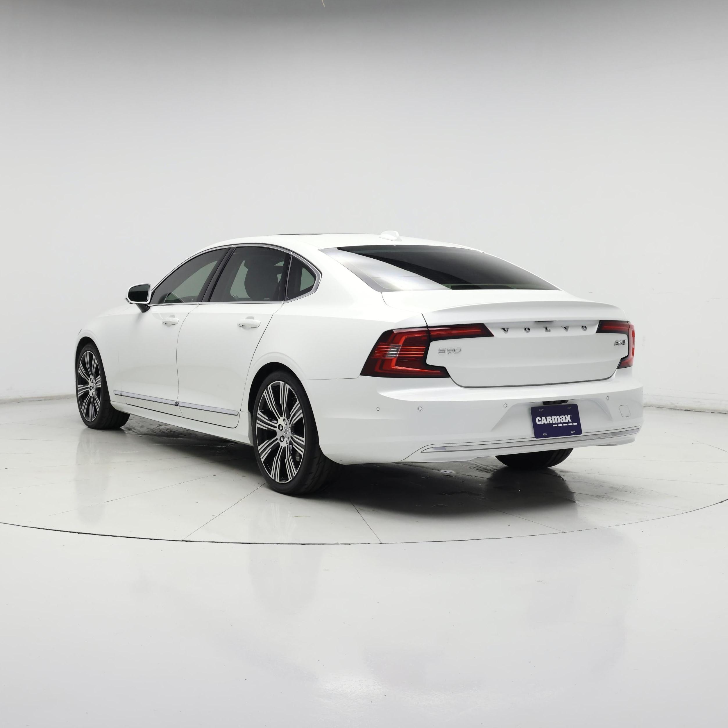 Thumbnail: 2023 Volvo S90 - 2