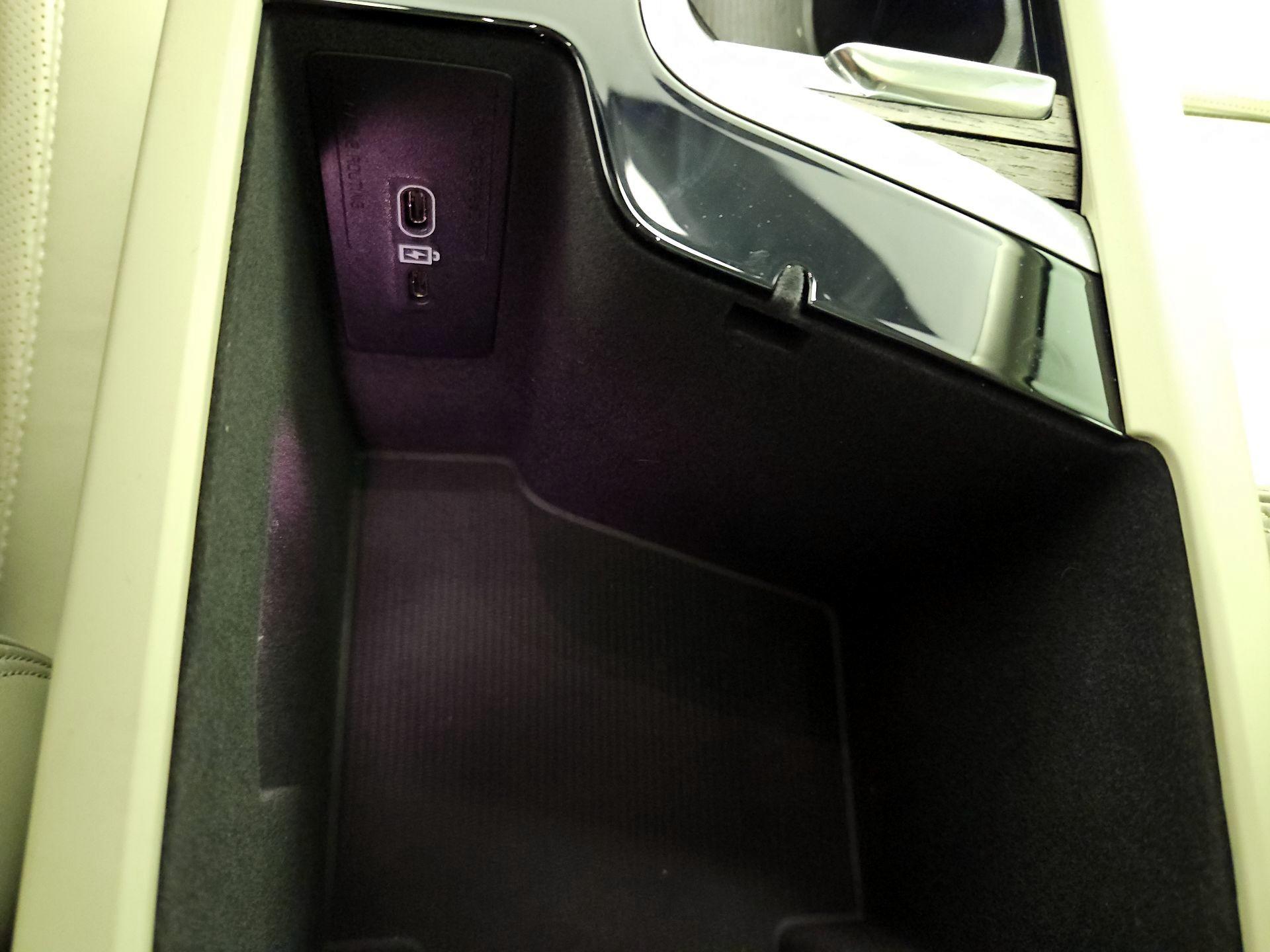 Thumbnail: 2023 Volvo S90 - 19