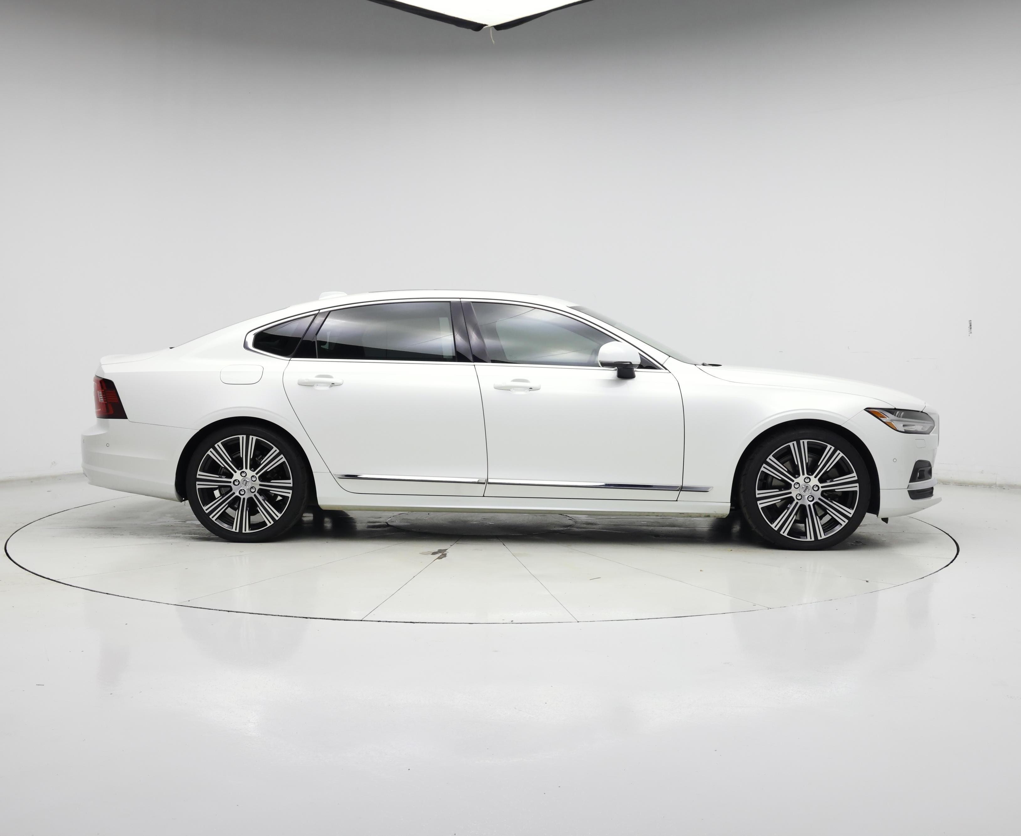 Thumbnail: 2023 Volvo S90 - 7