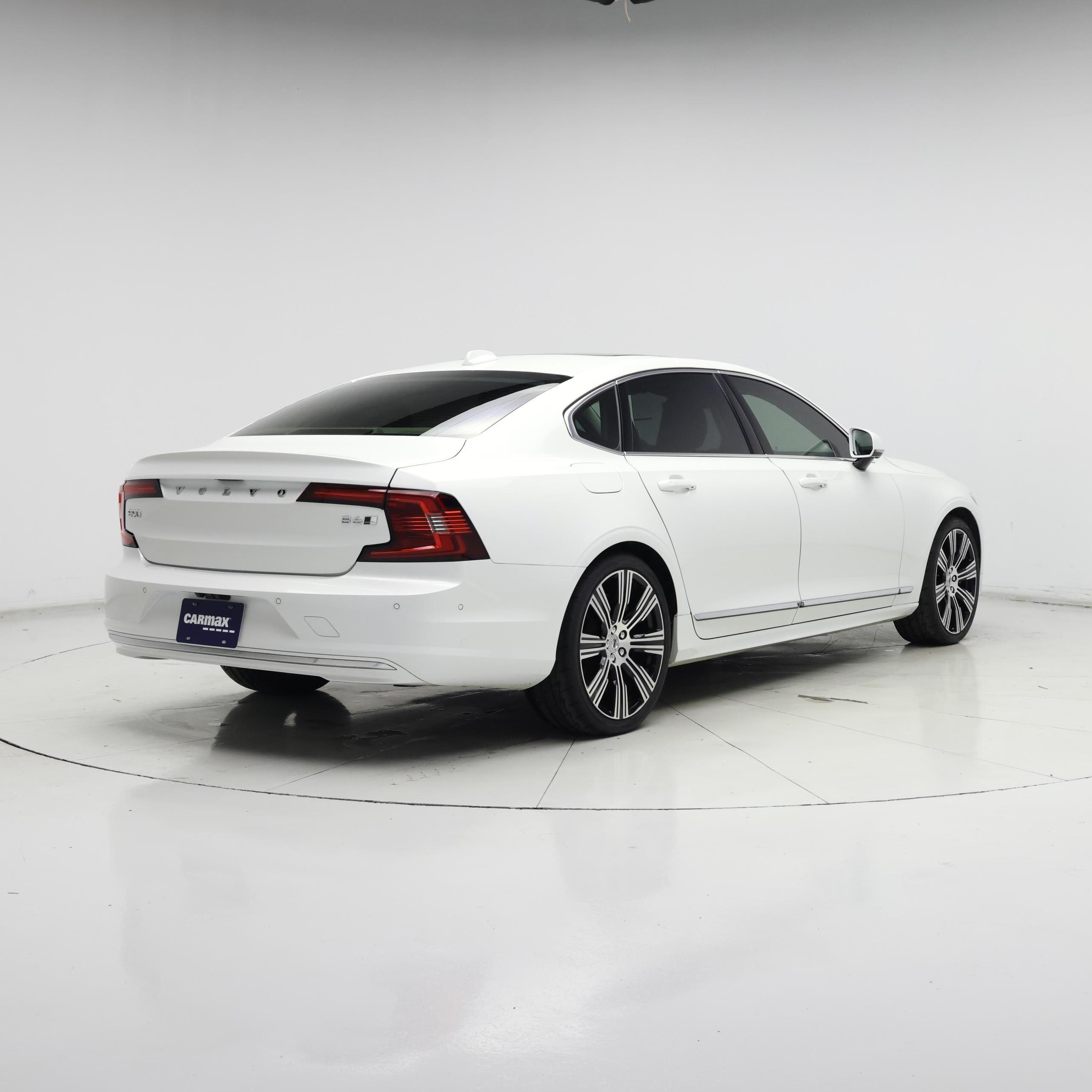 Thumbnail: 2023 Volvo S90 - 8