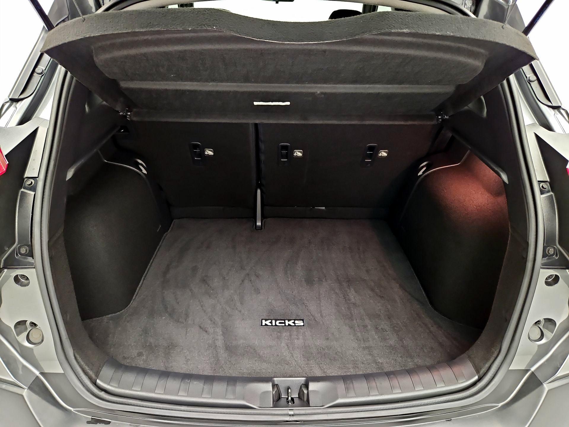 Thumbnail: 2018 Nissan Kicks - 20