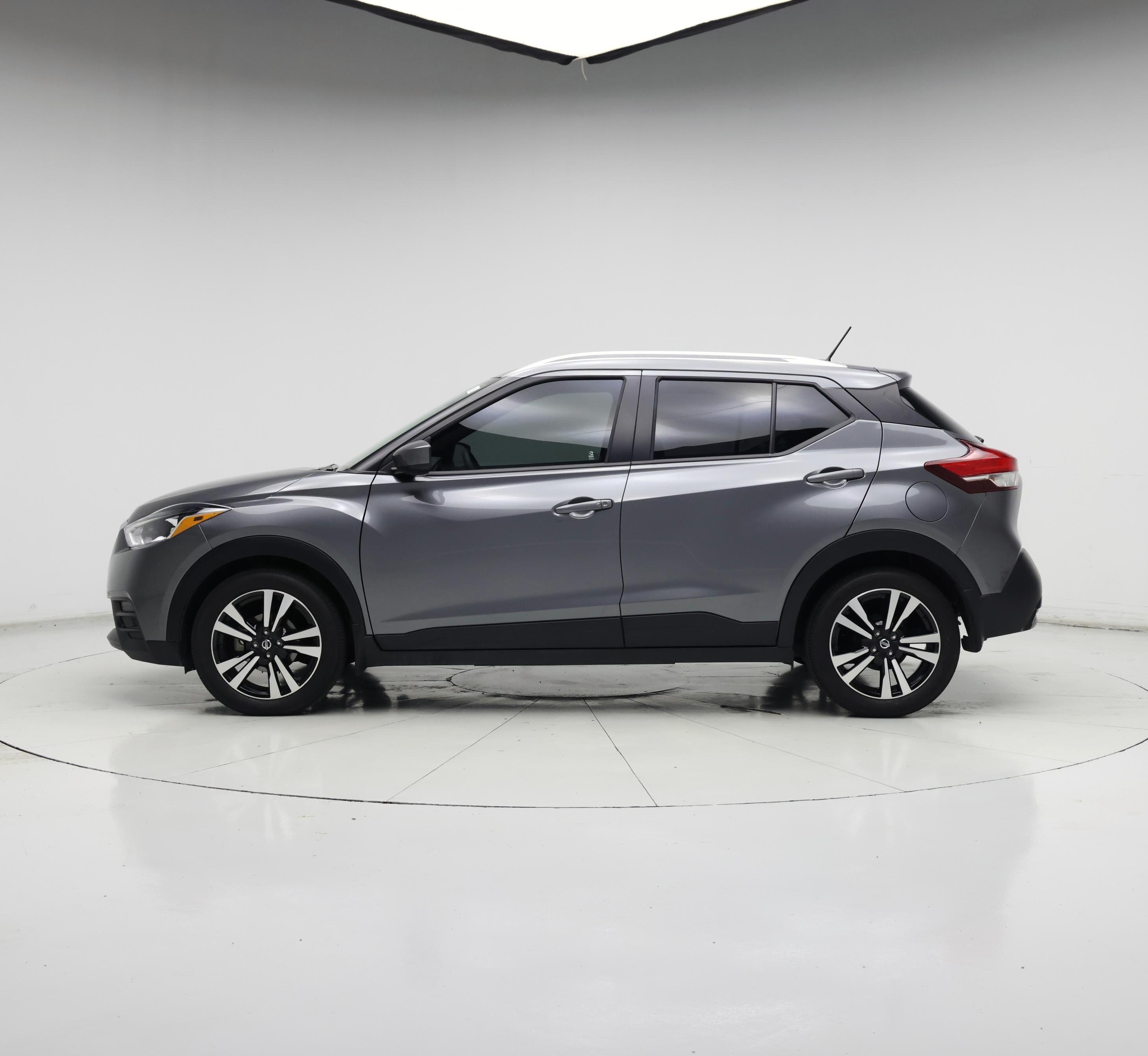 Thumbnail: 2018 Nissan Kicks - 3