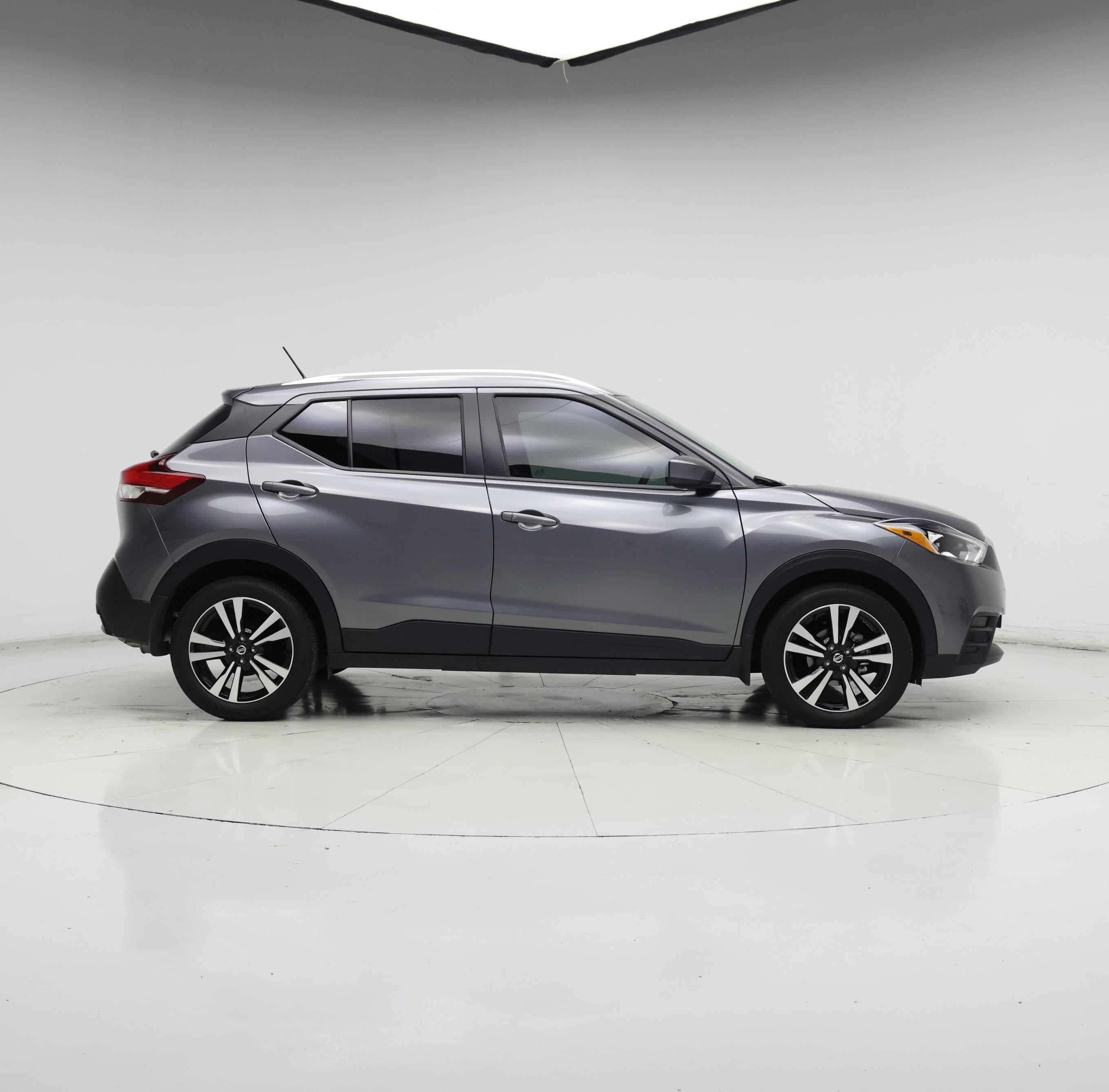 Thumbnail: 2018 Nissan Kicks - 7