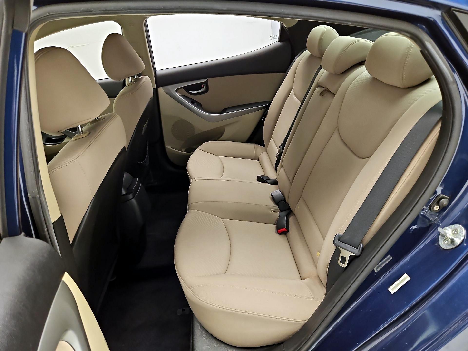 Thumbnail: 2015 Hyundai Elantra - 17