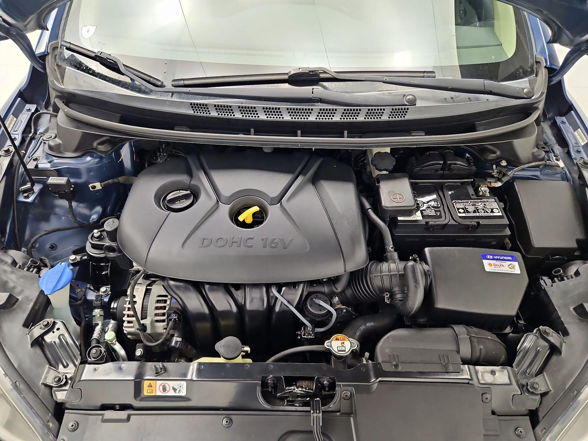 Thumbnail: 2015 Hyundai Elantra - 19