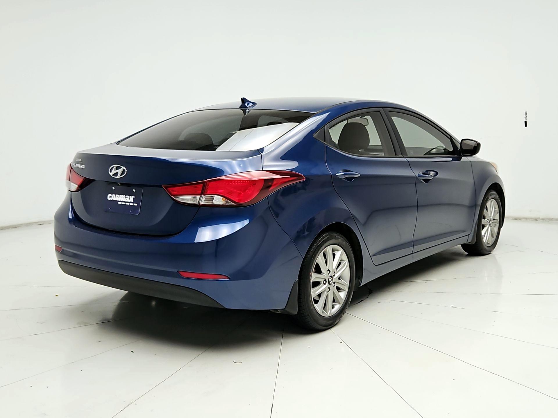 Thumbnail: 2015 Hyundai Elantra - 5