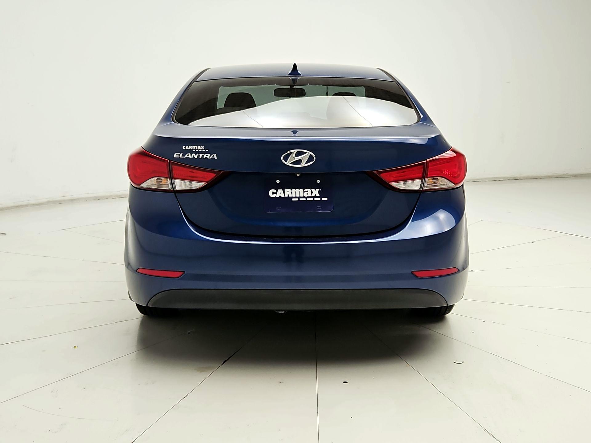 Thumbnail: 2015 Hyundai Elantra - 6
