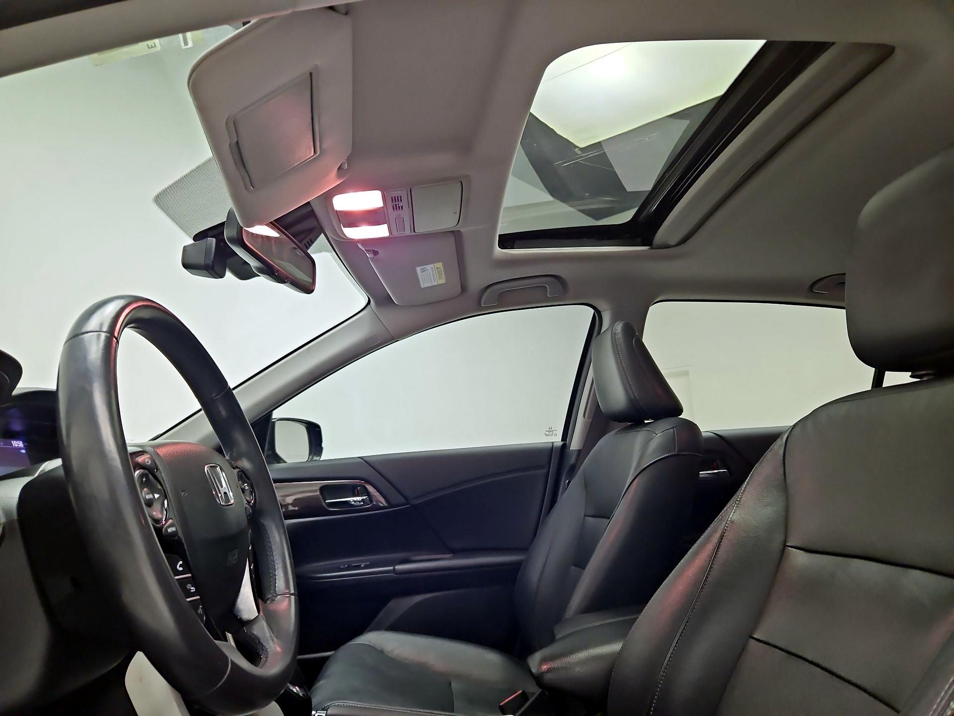 Thumbnail: 2017 Honda Accord - 19