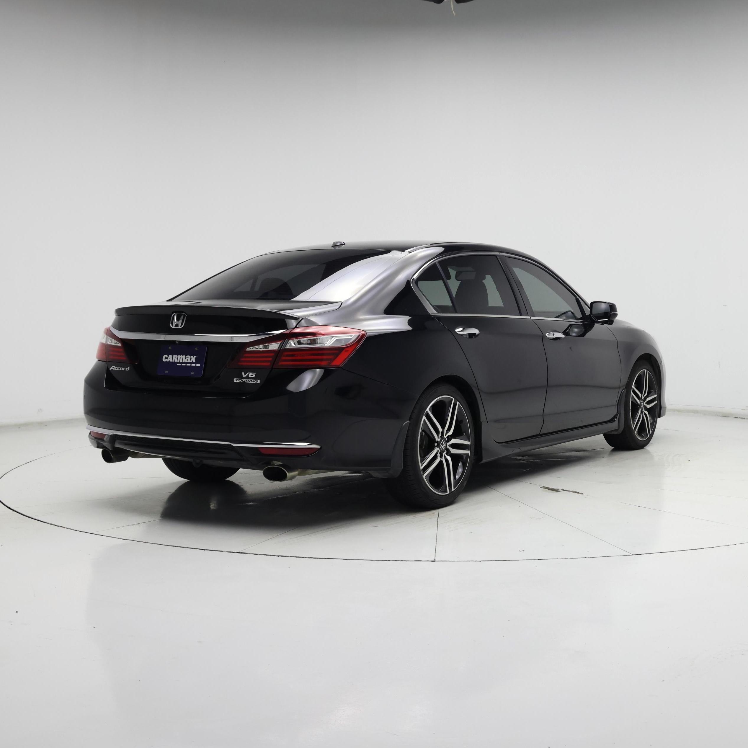 Thumbnail: 2017 Honda Accord - 8