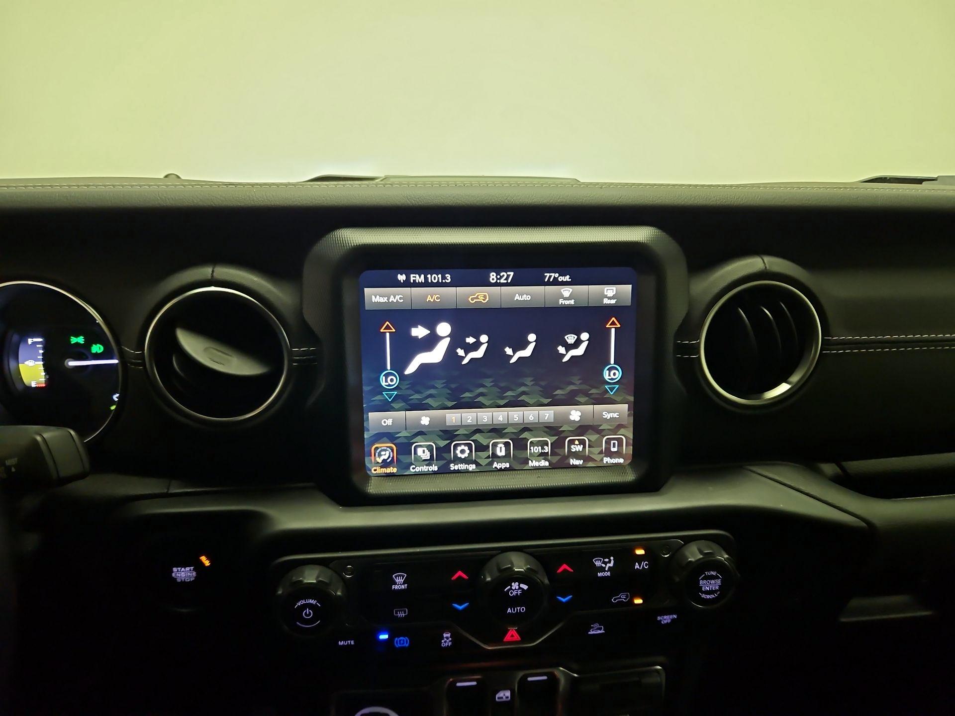 Thumbnail: 2021 Jeep Wrangler - 15