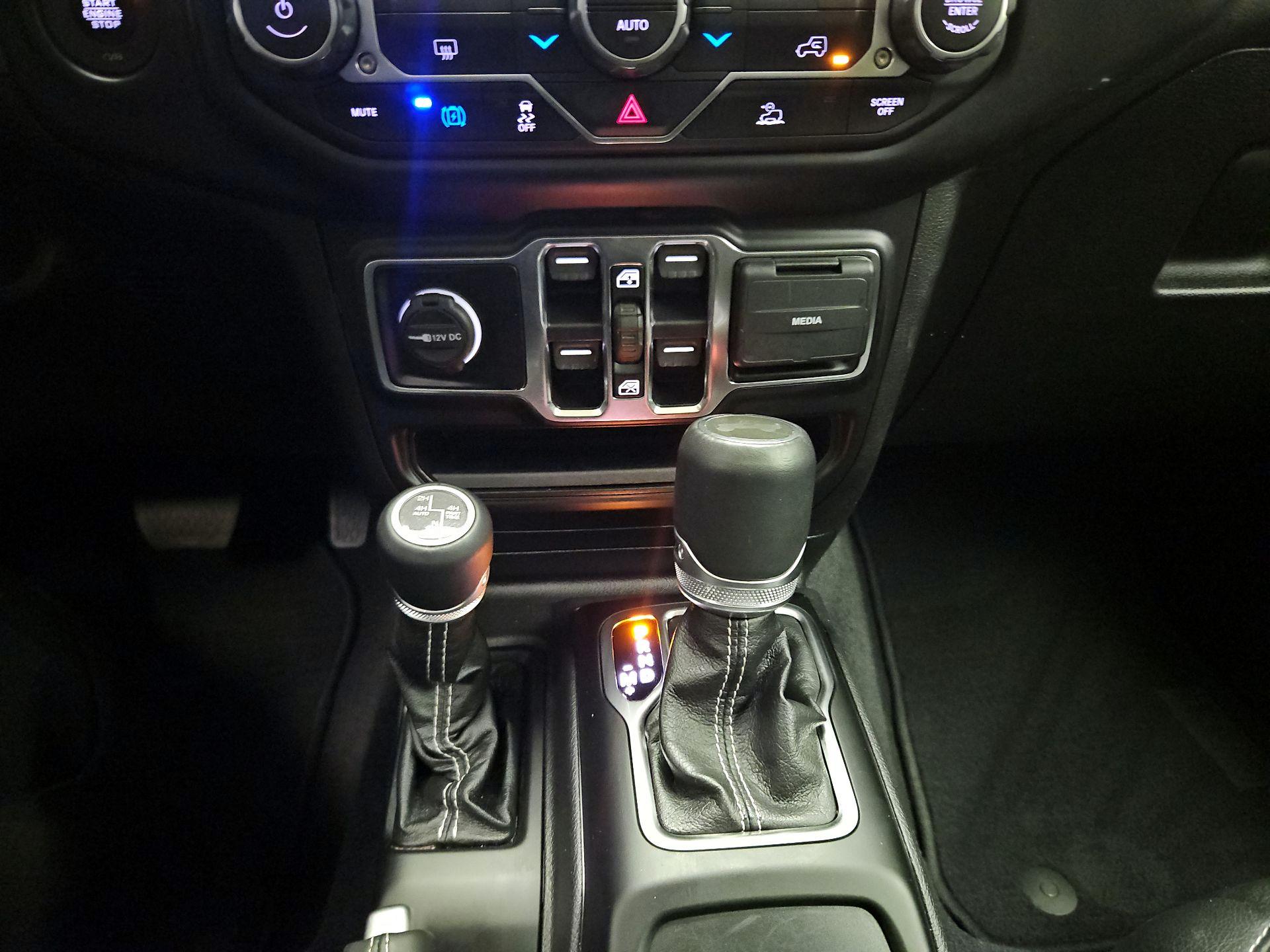 Thumbnail: 2021 Jeep Wrangler - 16