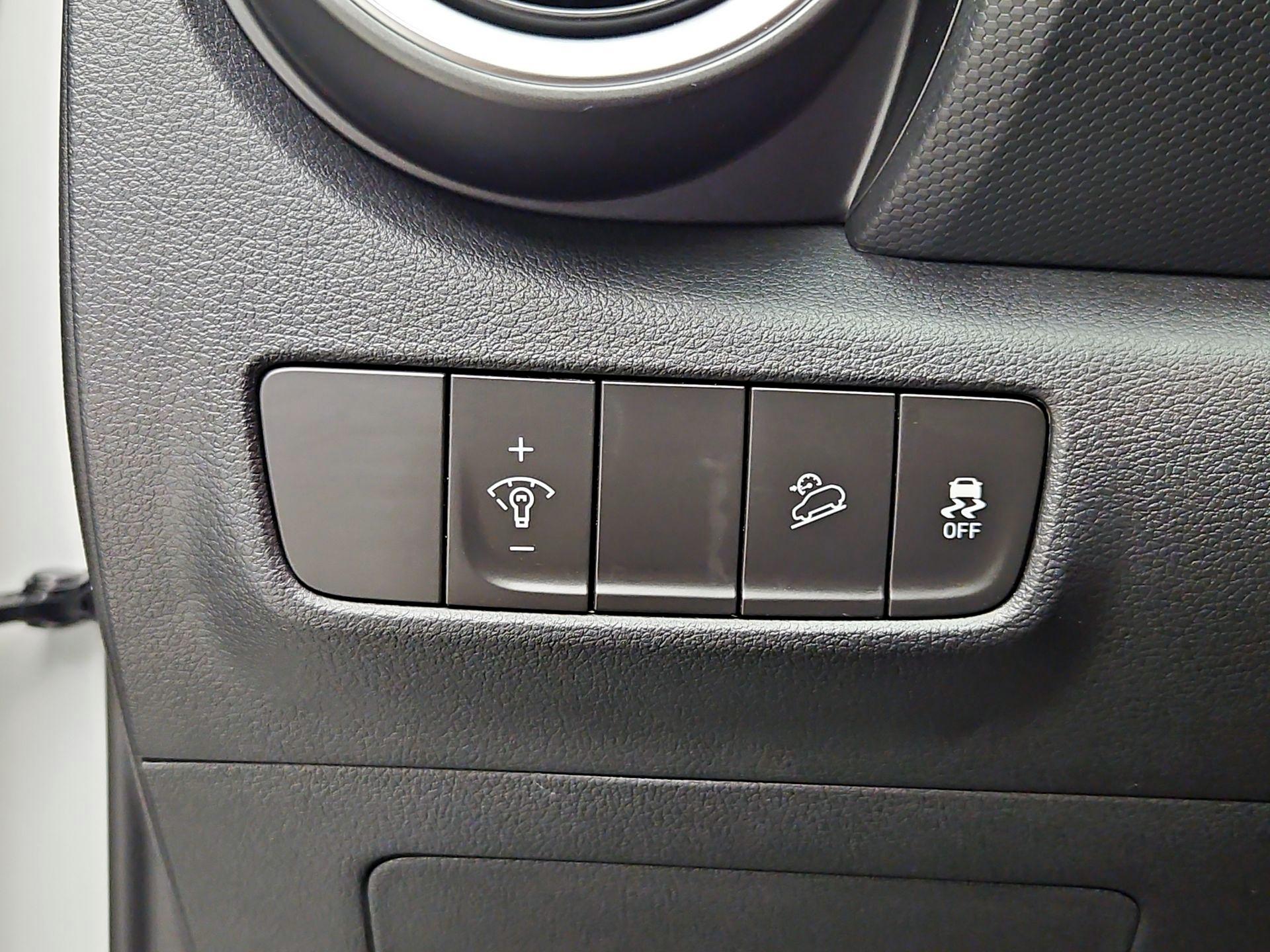 Thumbnail: 2023 Hyundai Kona - 13