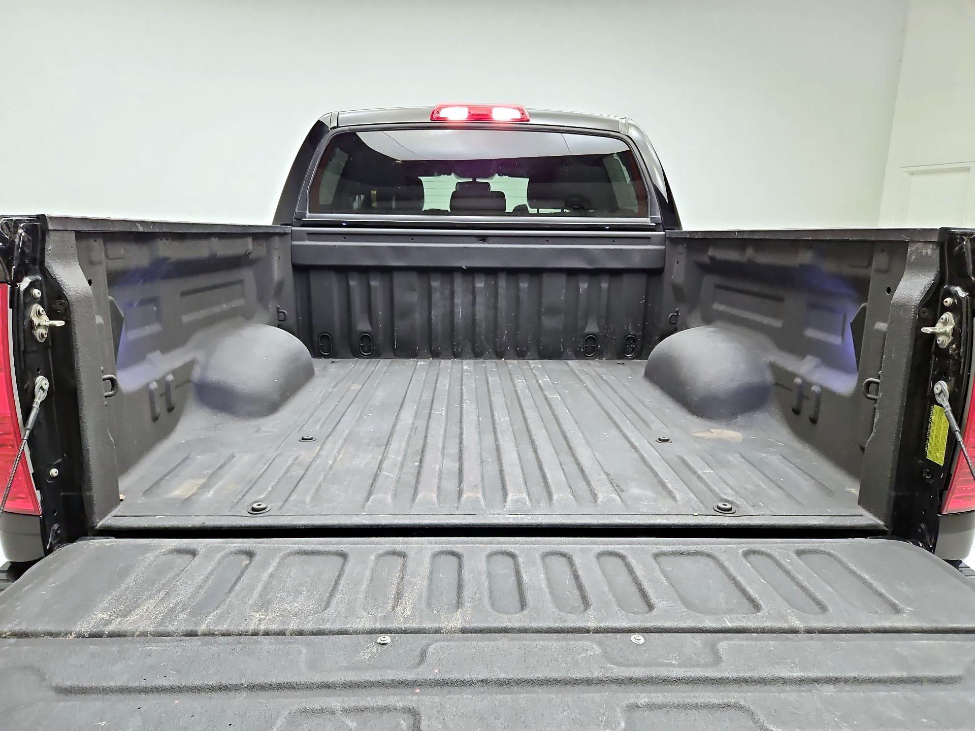 Thumbnail: 2017 Toyota Tundra - 18