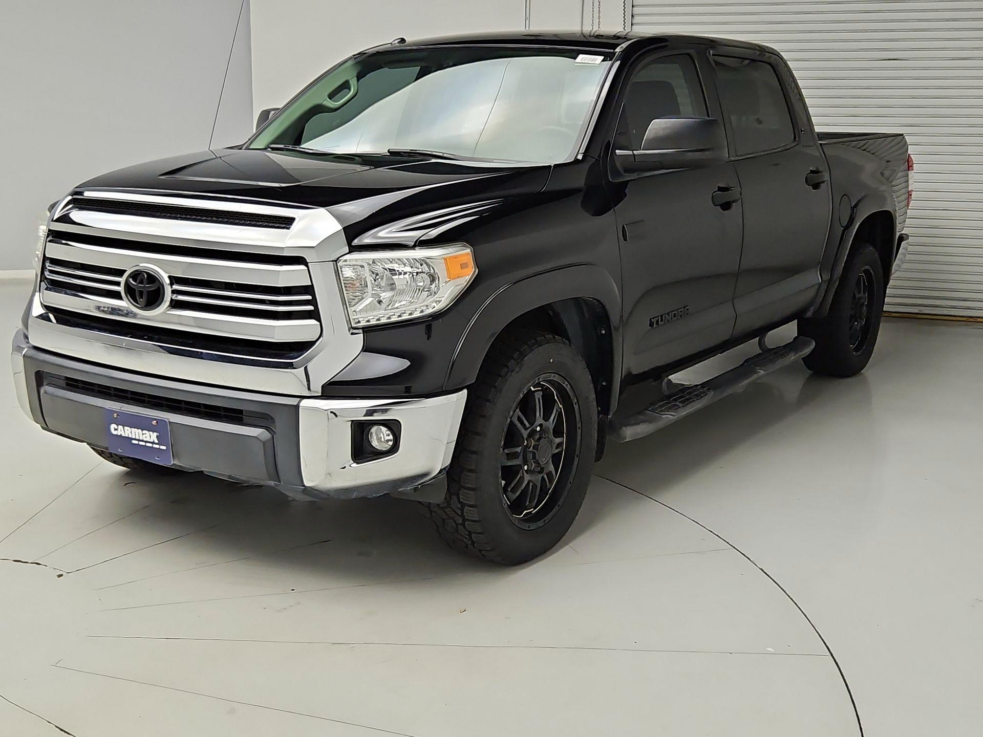 Thumbnail: 2017 Toyota Tundra - 3