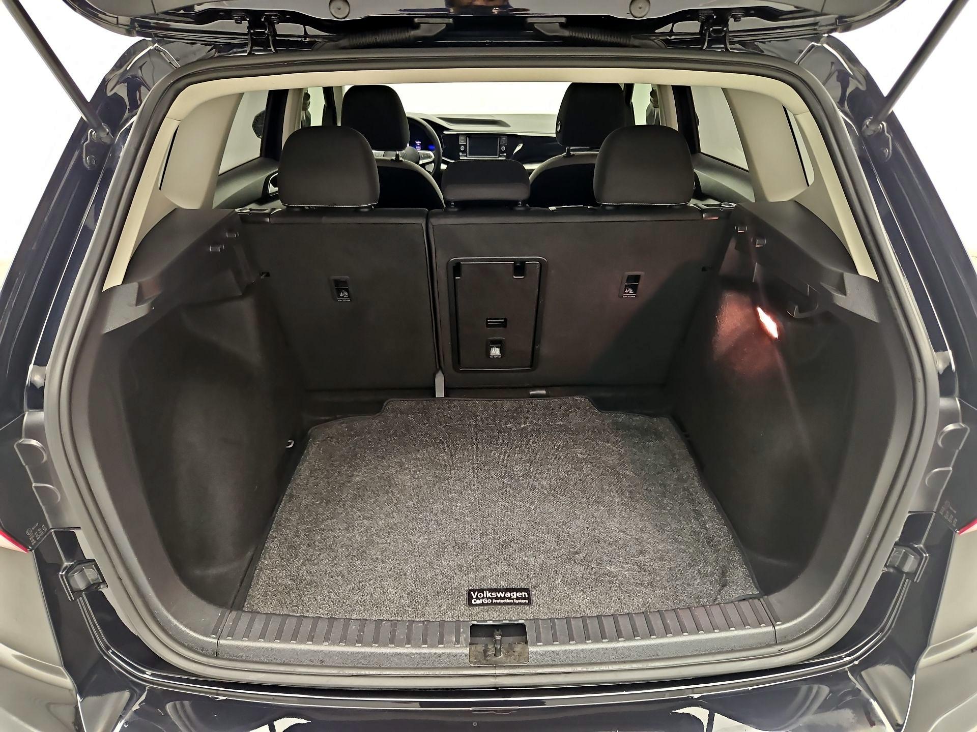 Thumbnail: 2023 Volkswagen Taos - 18