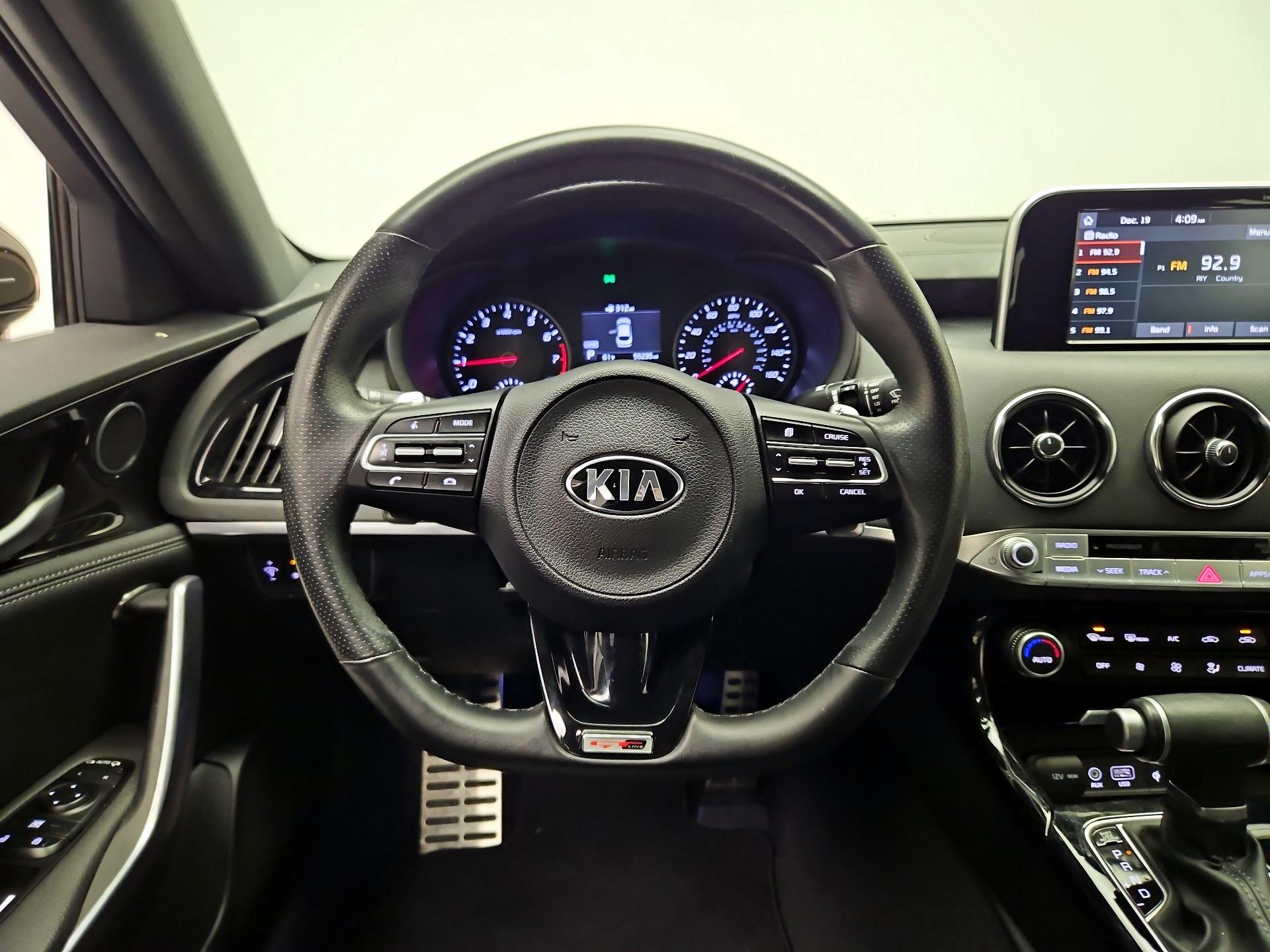 Thumbnail: 2021 Kia Stinger - 10