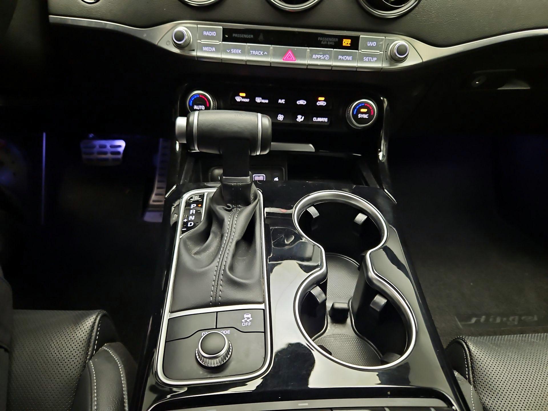 Thumbnail: 2021 Kia Stinger - 16