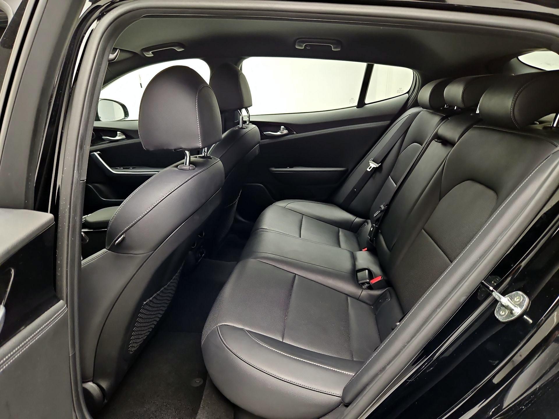 Thumbnail: 2021 Kia Stinger - 17