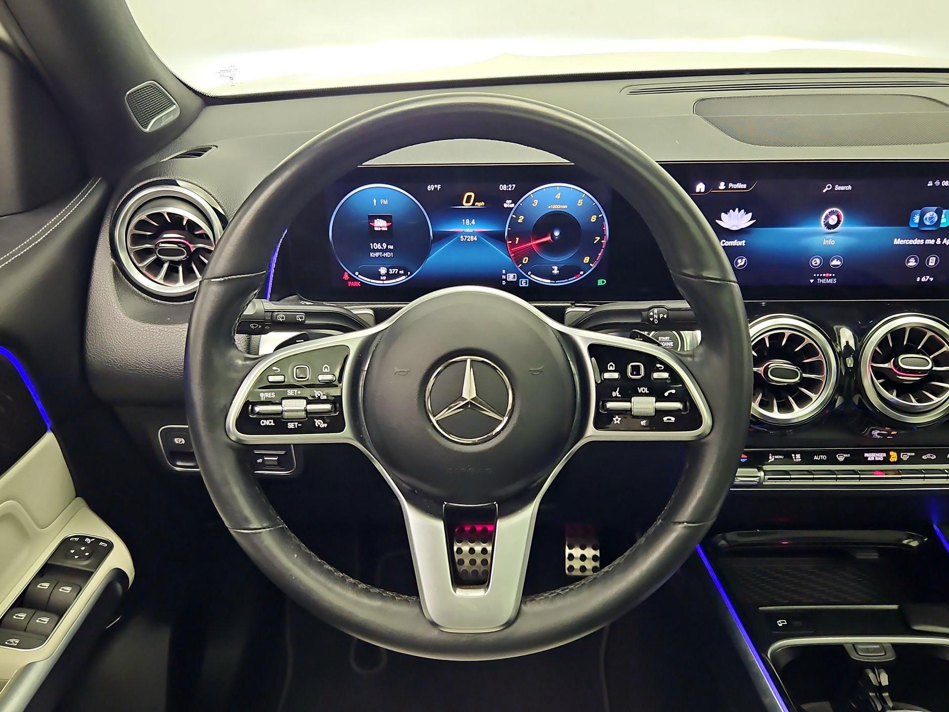 Thumbnail: 2023 Mercedes-Benz GLB - 10