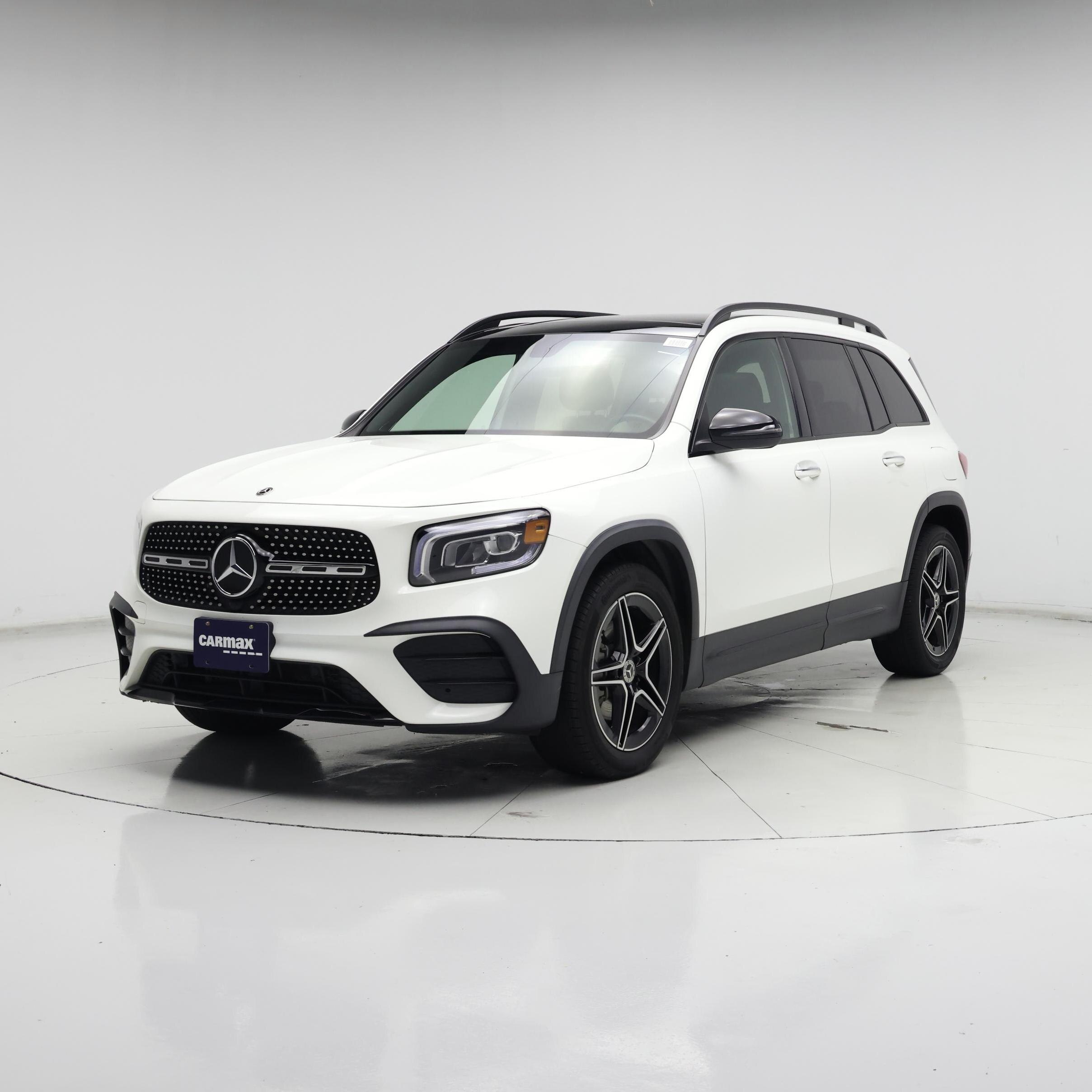 Thumbnail: 2023 Mercedes-Benz GLB - 4