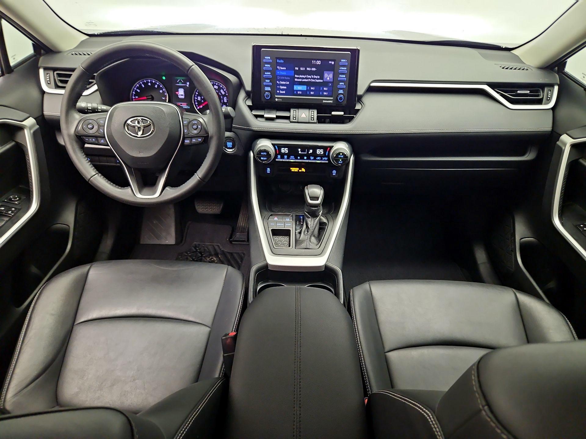 Thumbnail: 2021 Toyota RAV4 - 9