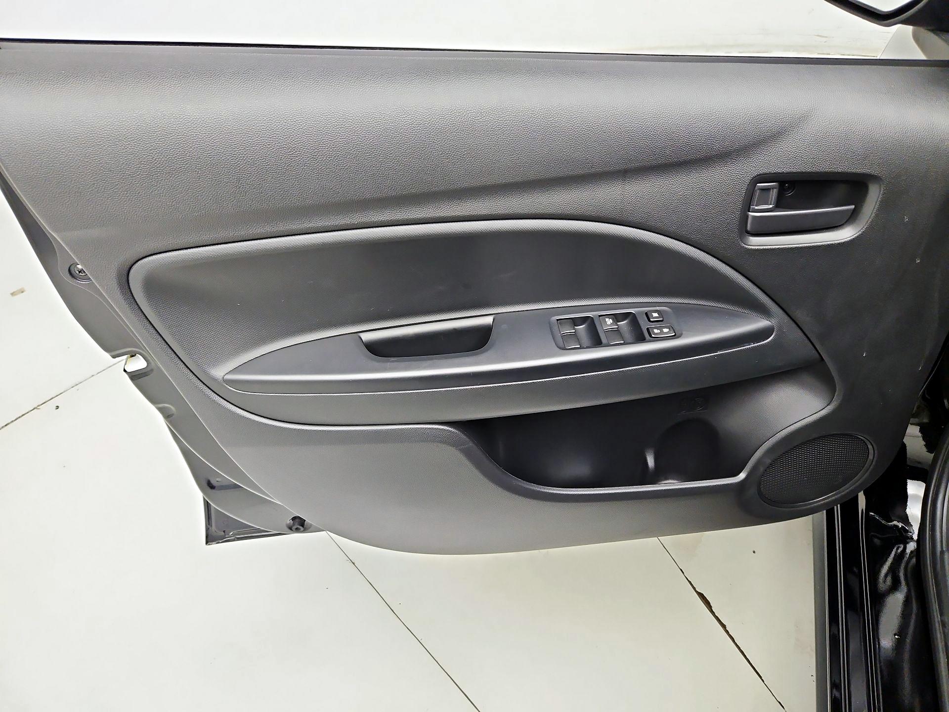 Thumbnail: 2024 Mitsubishi Mirage G4 - 12