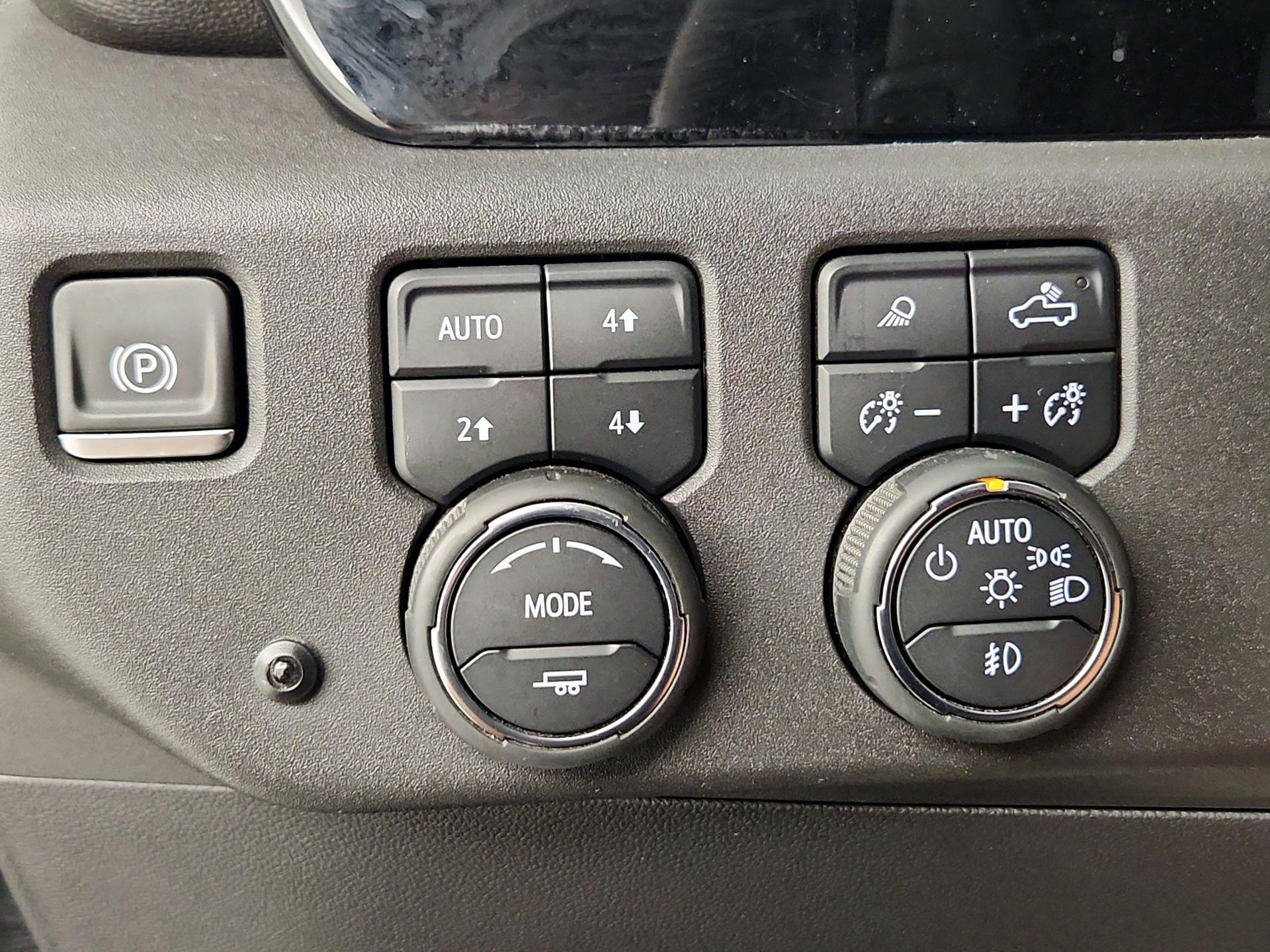 Thumbnail: 2023 Chevrolet Silverado 1500 - 13