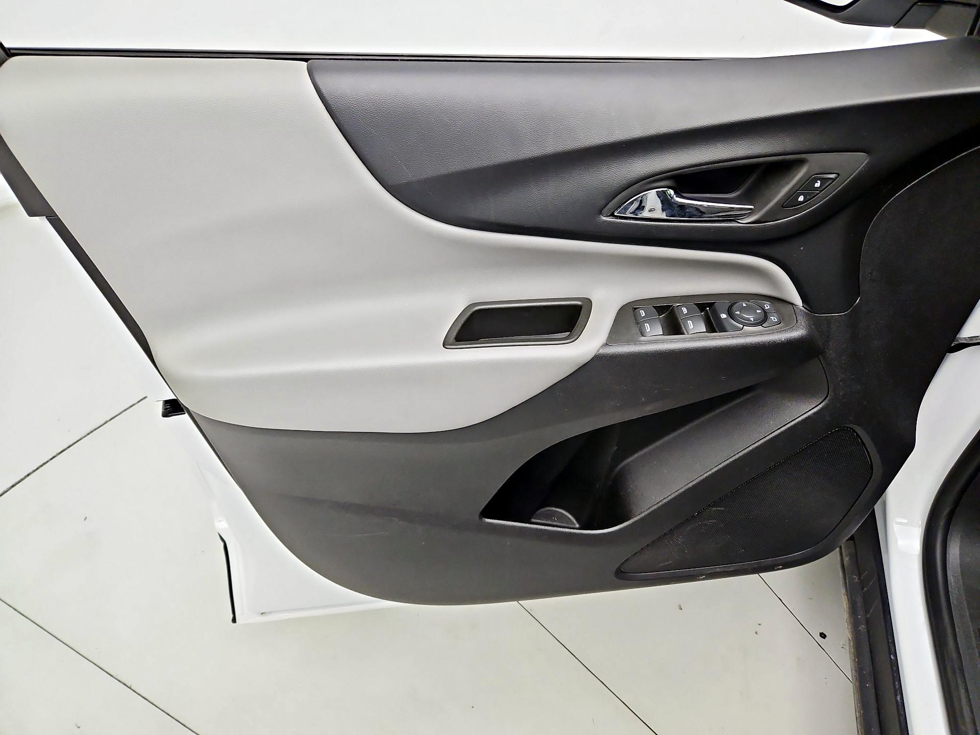 Thumbnail: 2023 Chevrolet Equinox - 12