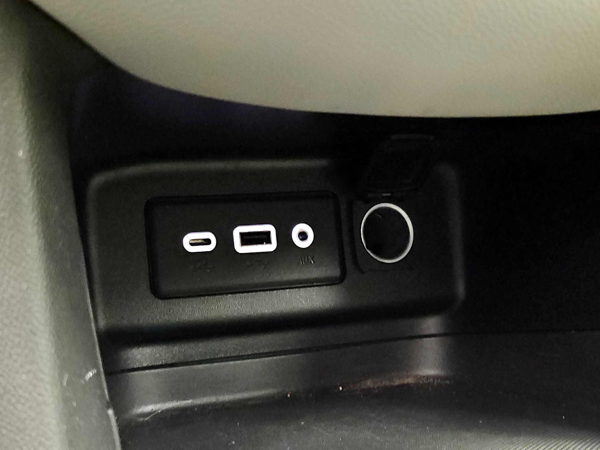 Thumbnail: 2023 Chevrolet Equinox - 18