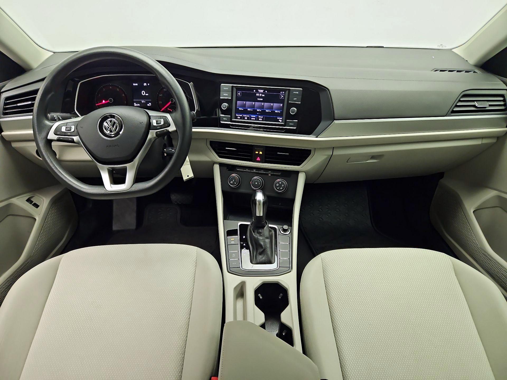 Thumbnail: 2021 Volkswagen Jetta - 9