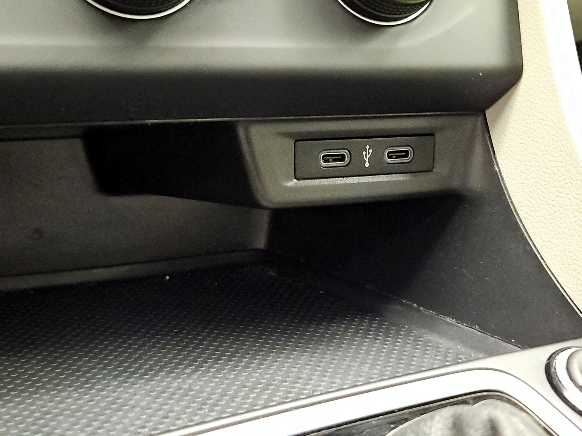 Thumbnail: 2021 Volkswagen Jetta - 18