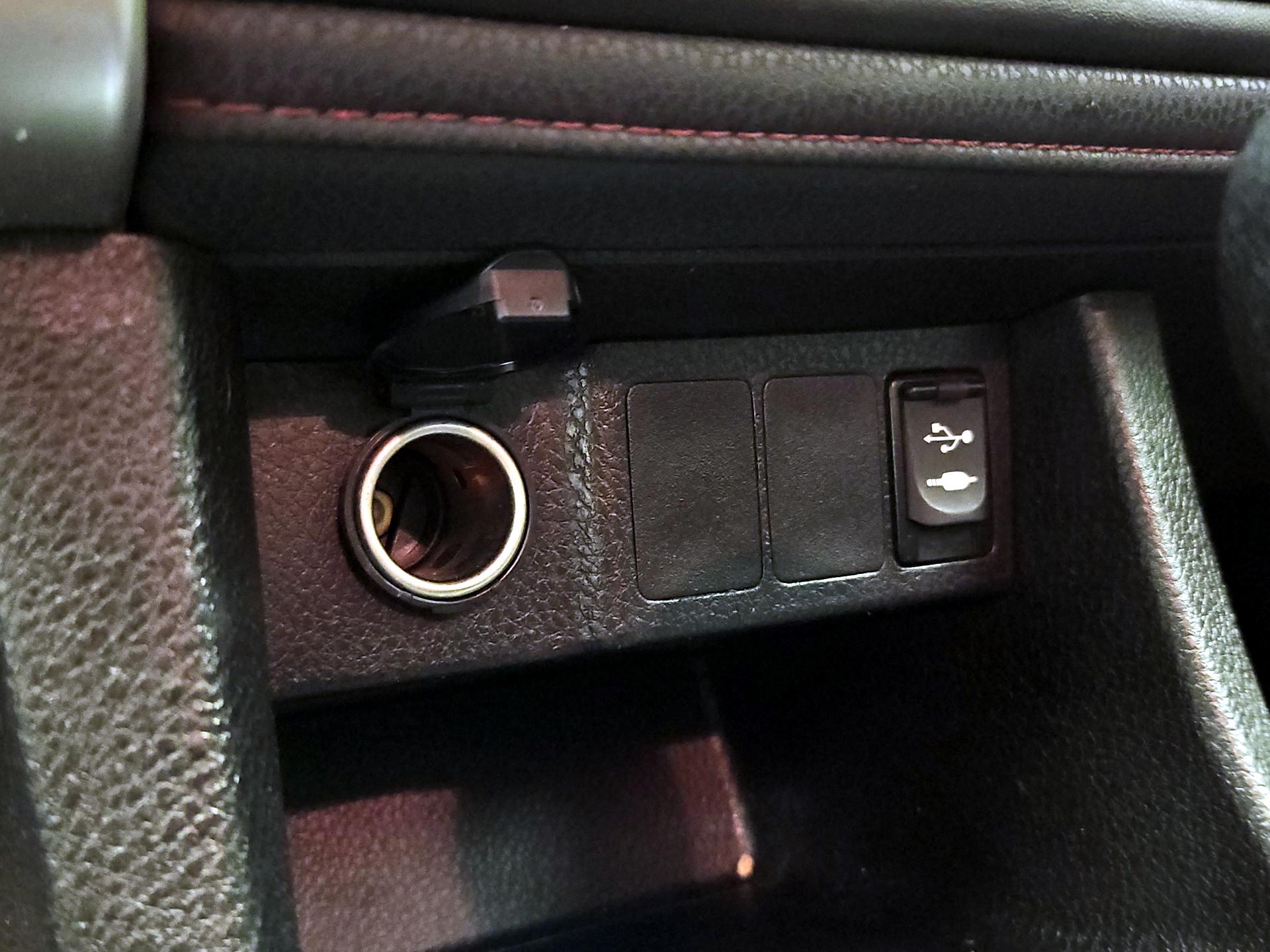 Thumbnail: 2017 Toyota Corolla - 18