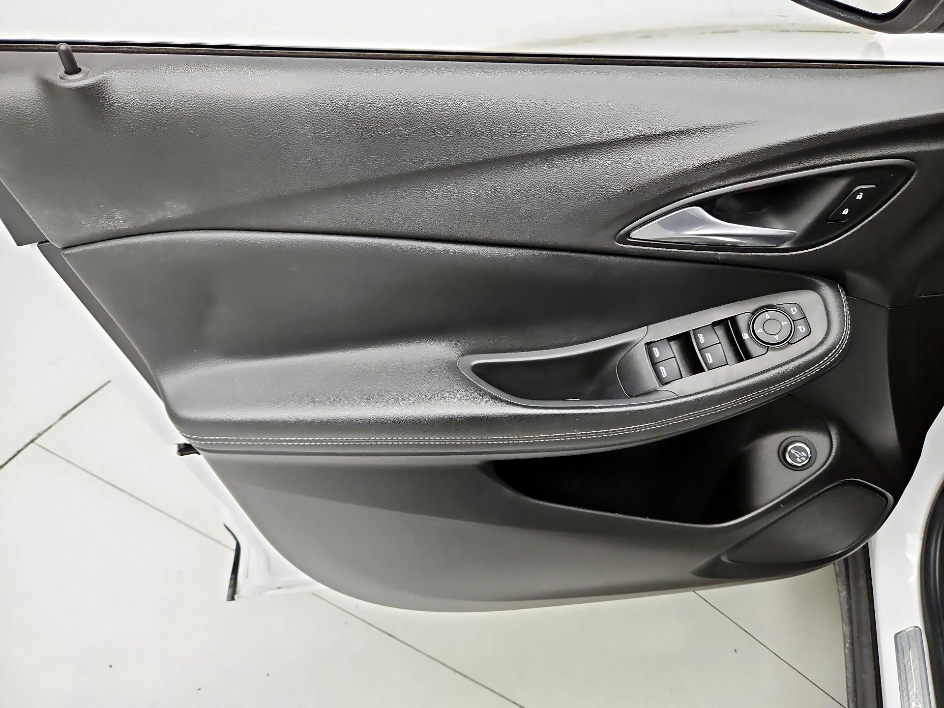 Thumbnail: 2020 Buick Encore GX - 12