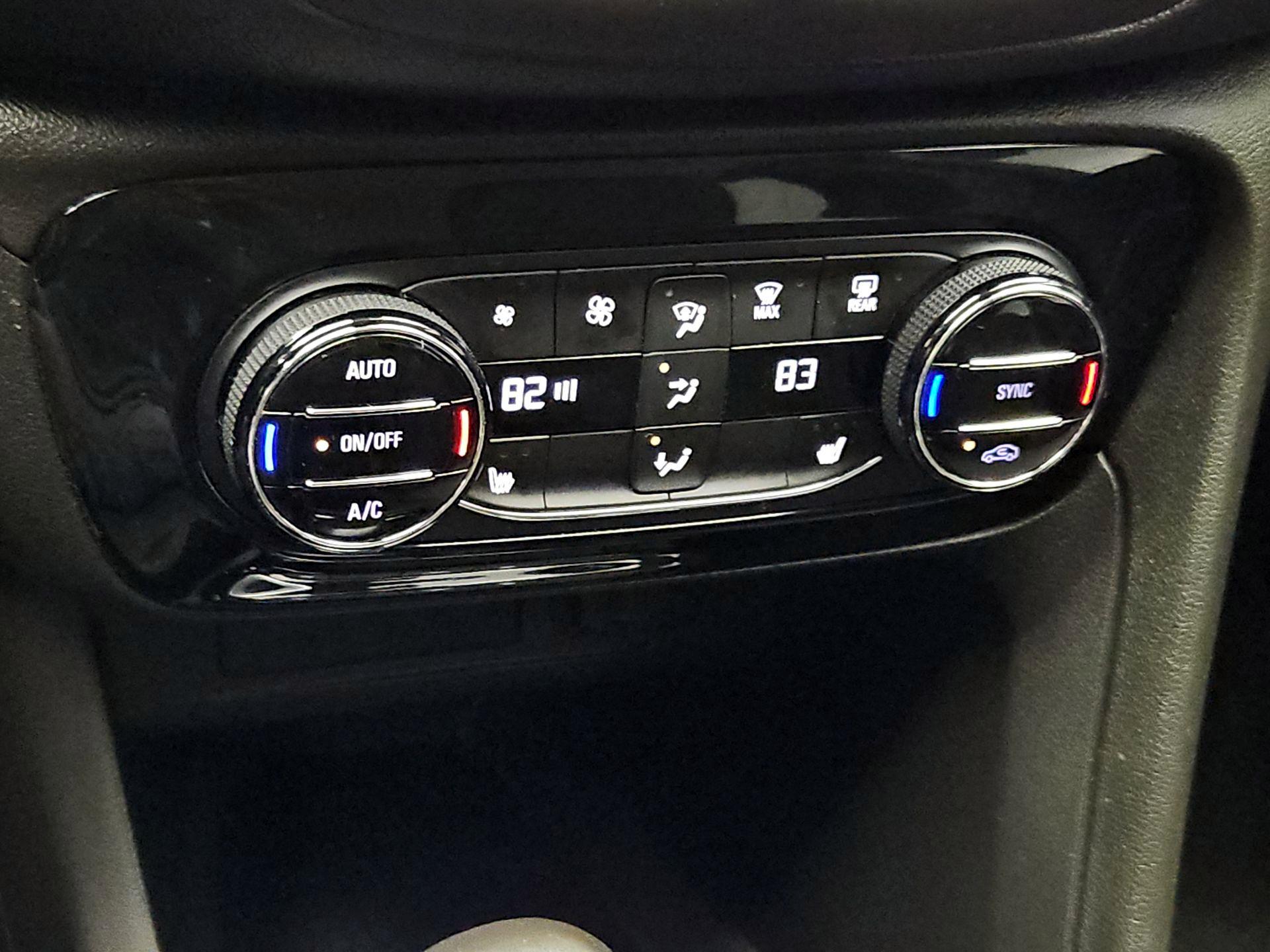 Thumbnail: 2020 Buick Encore GX - 16