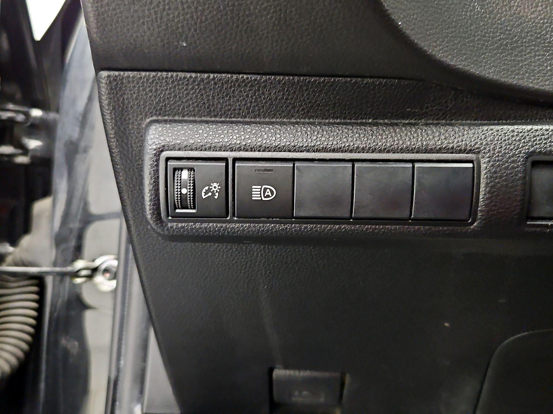 Thumbnail: 2020 Toyota Corolla - 13