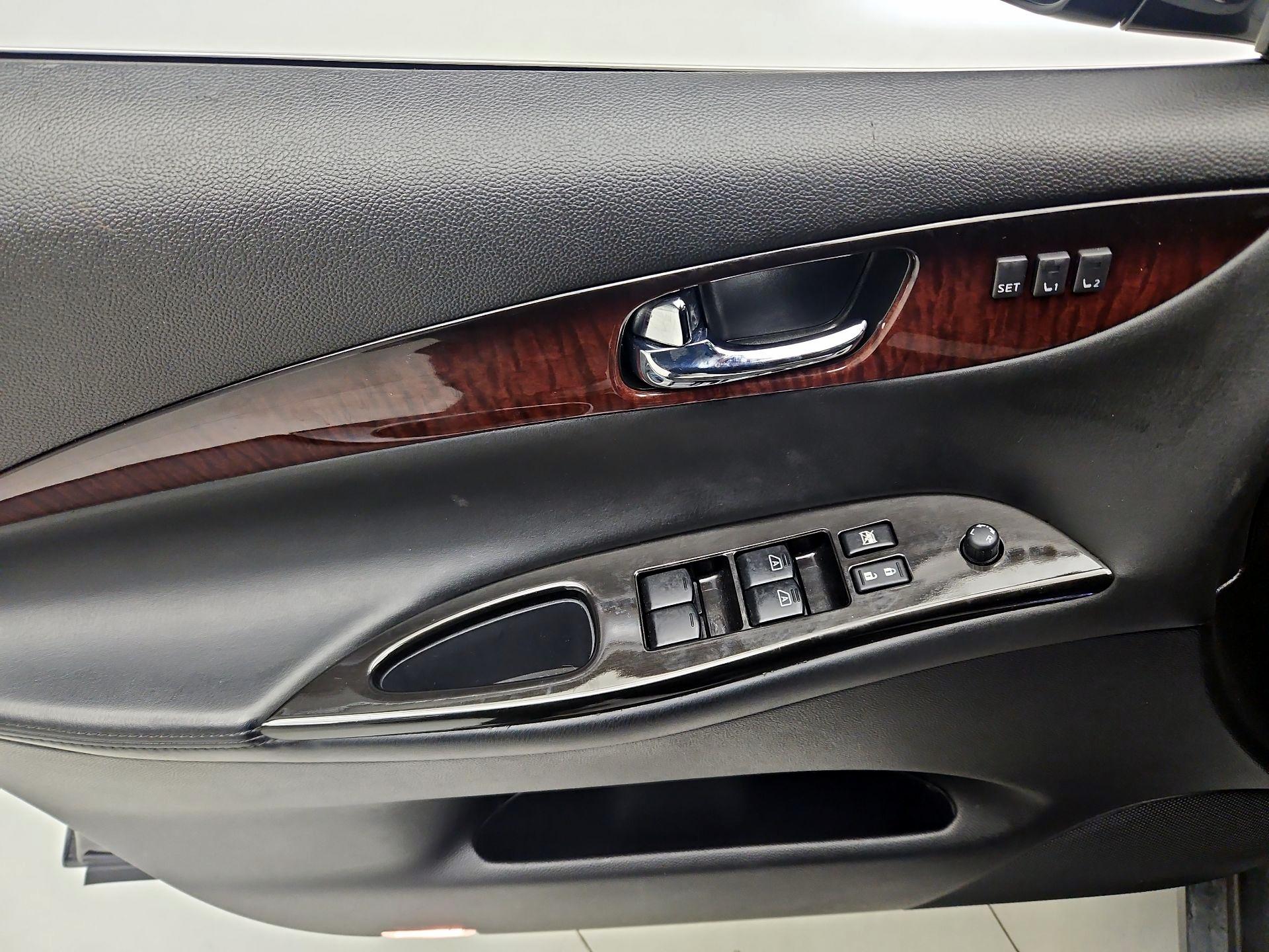 Thumbnail: 2017 INFINITI QX50 - 12